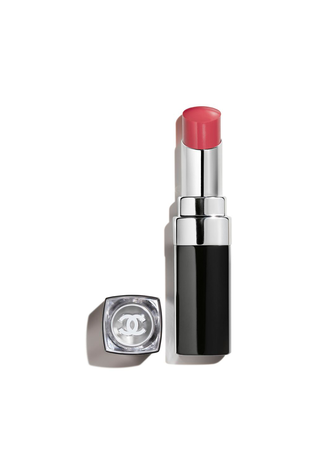 أحمر شفاه مرطب ومعزز للامتلاء. لمعان ولون طويل الثبات مكثف ROUGE COCO BLOOM
