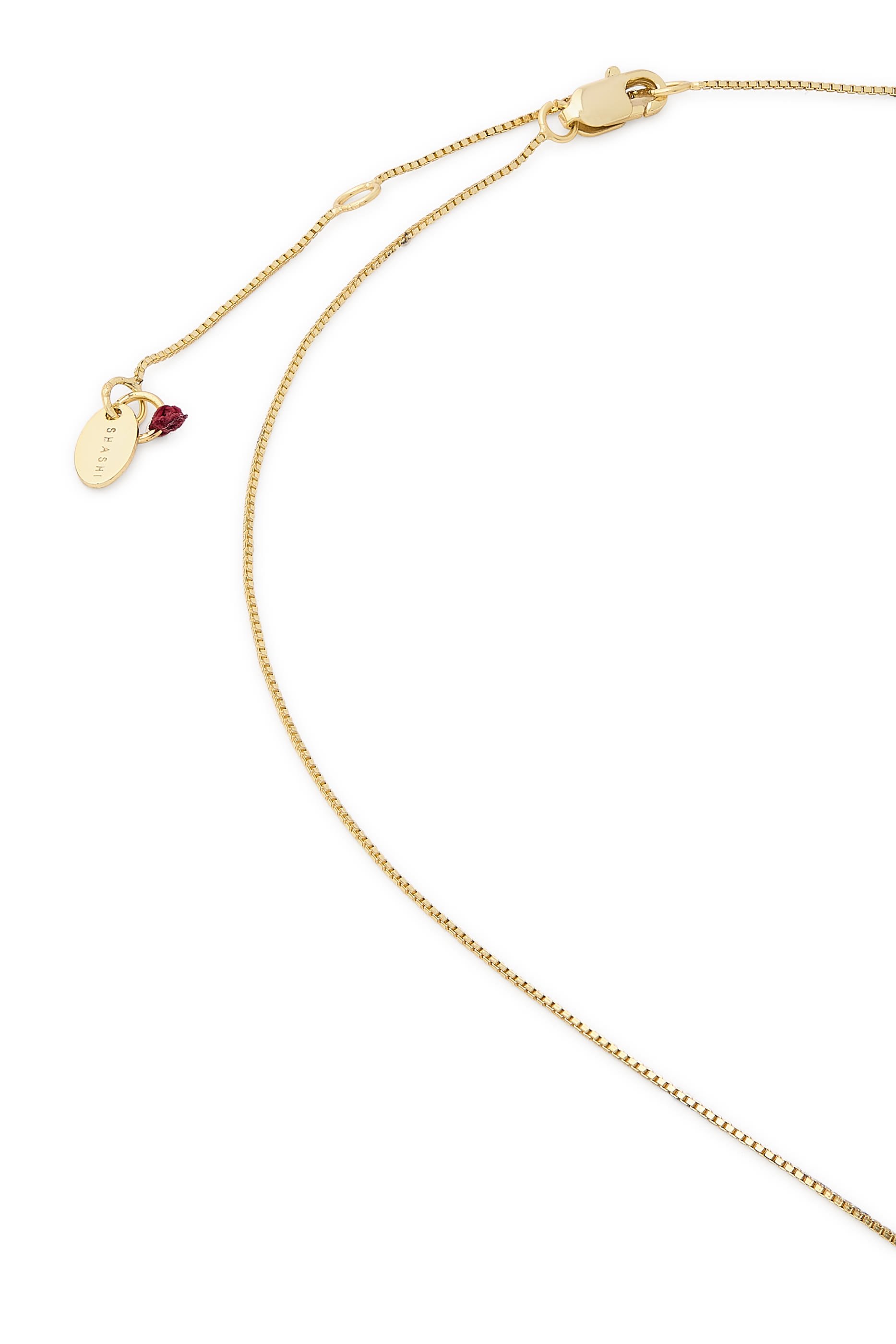 قلادة باغيت مرصعة بالزمرد