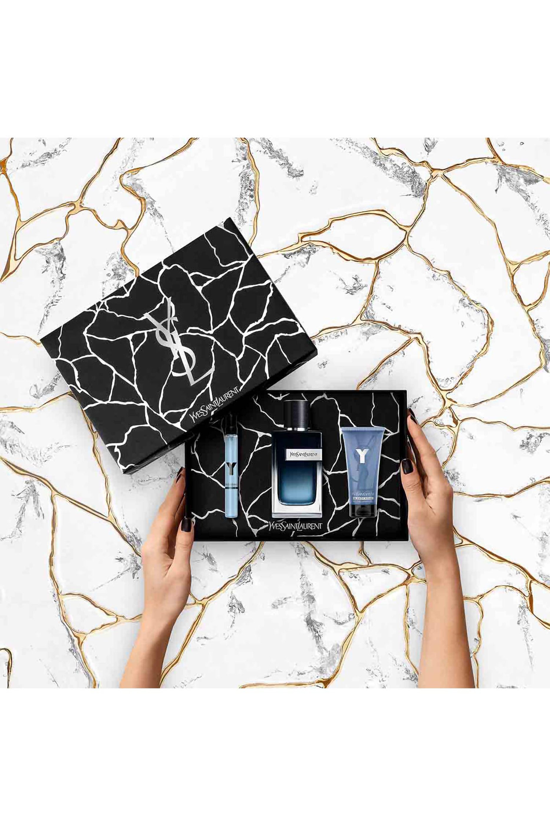 مجموعة أو دو بارفان واي للكريسماس