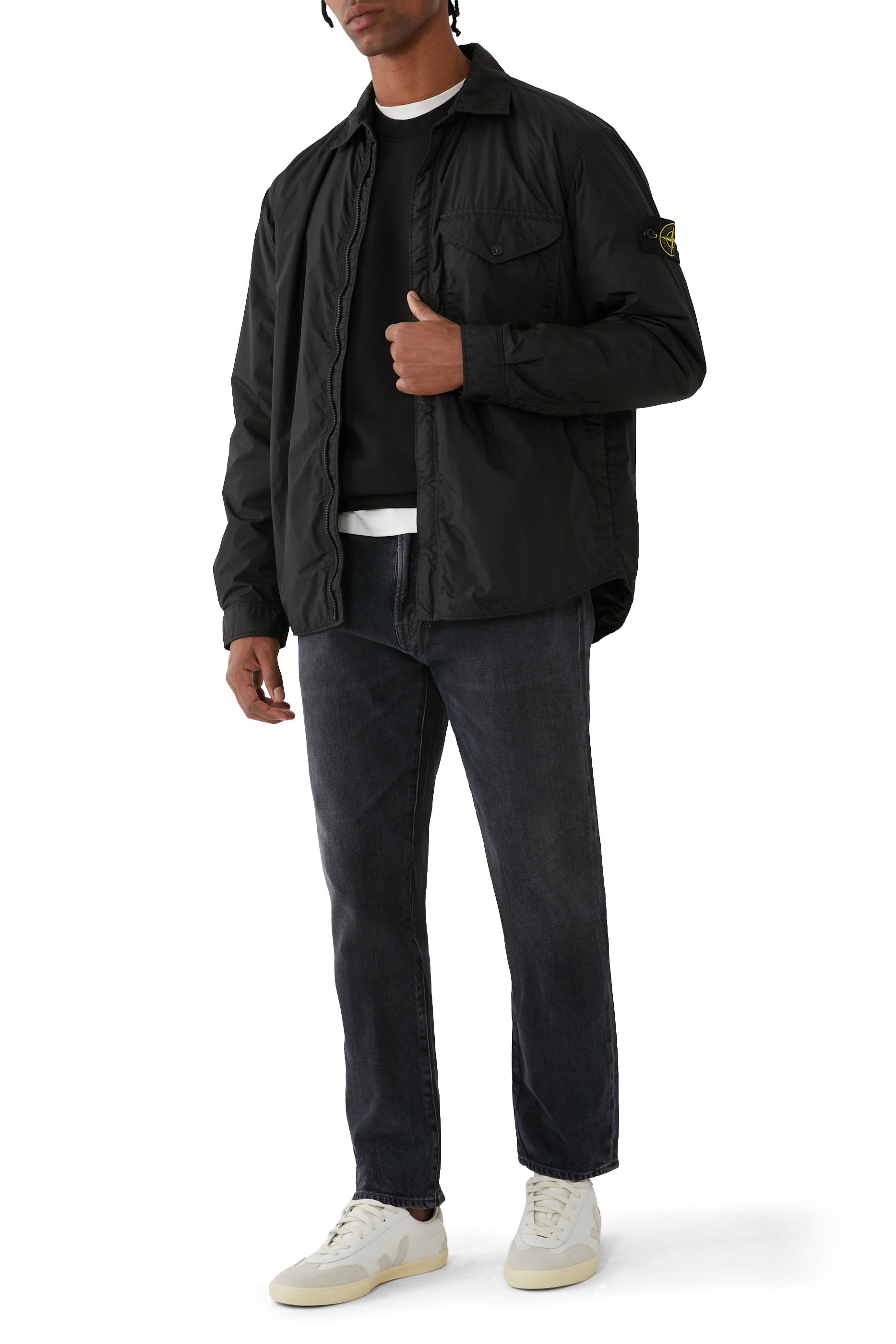 جاكيت خفيف الوزن مقاوم للريح