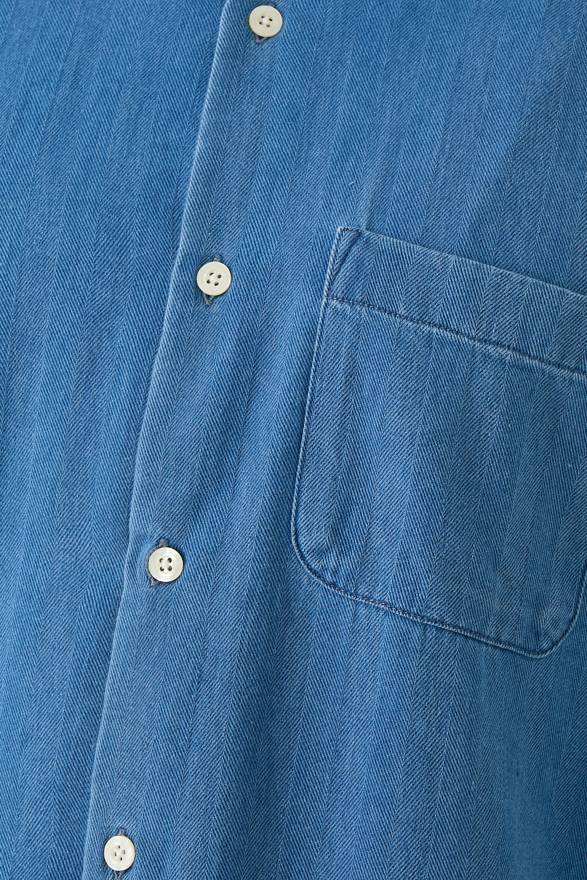 قميص دنيم إميليو بنقشة هارينغ بون