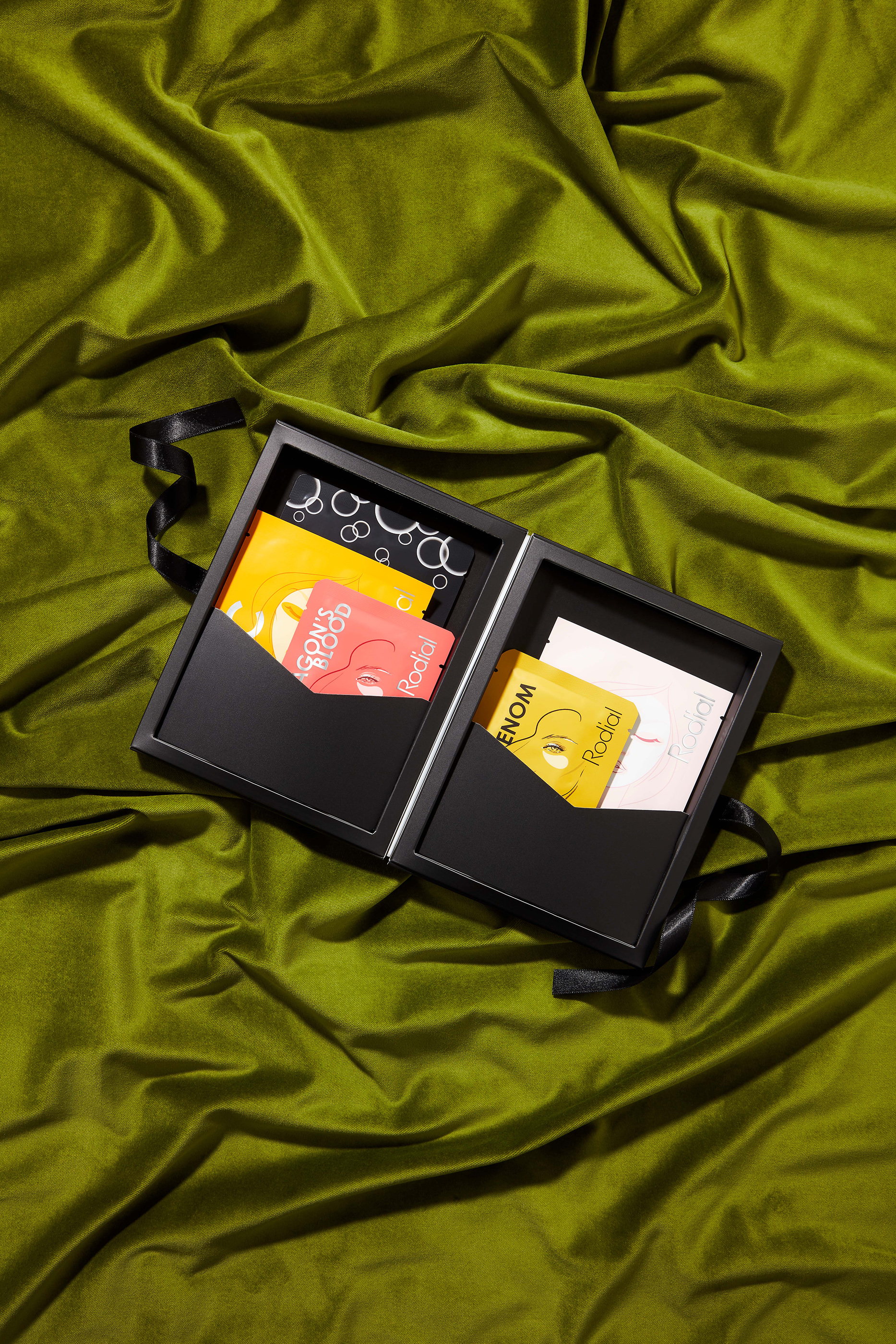 مجموعة هدايا إصدار آت هوم فيشال