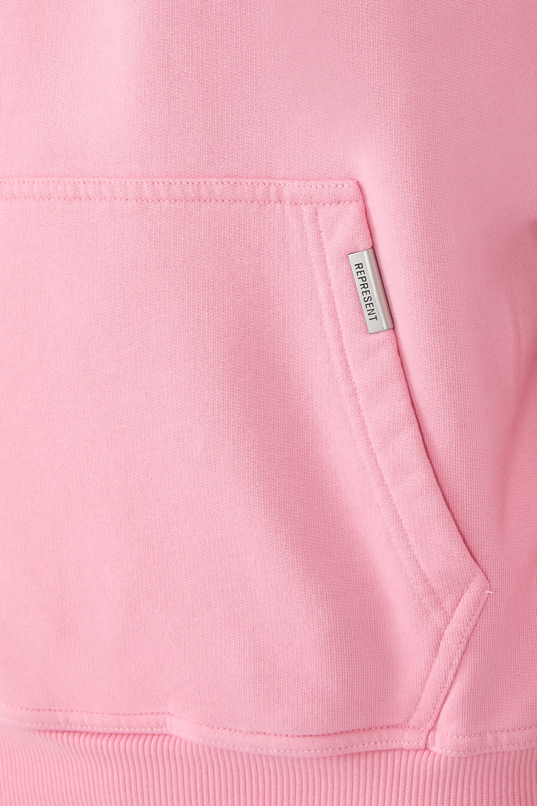 هودي بنص شعار الماركة