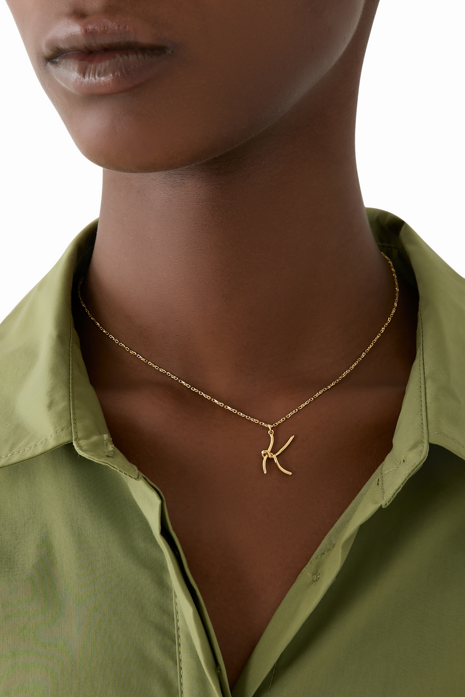 قلادة وان ان ايه ميليان بدلاية بتصميم حرف K