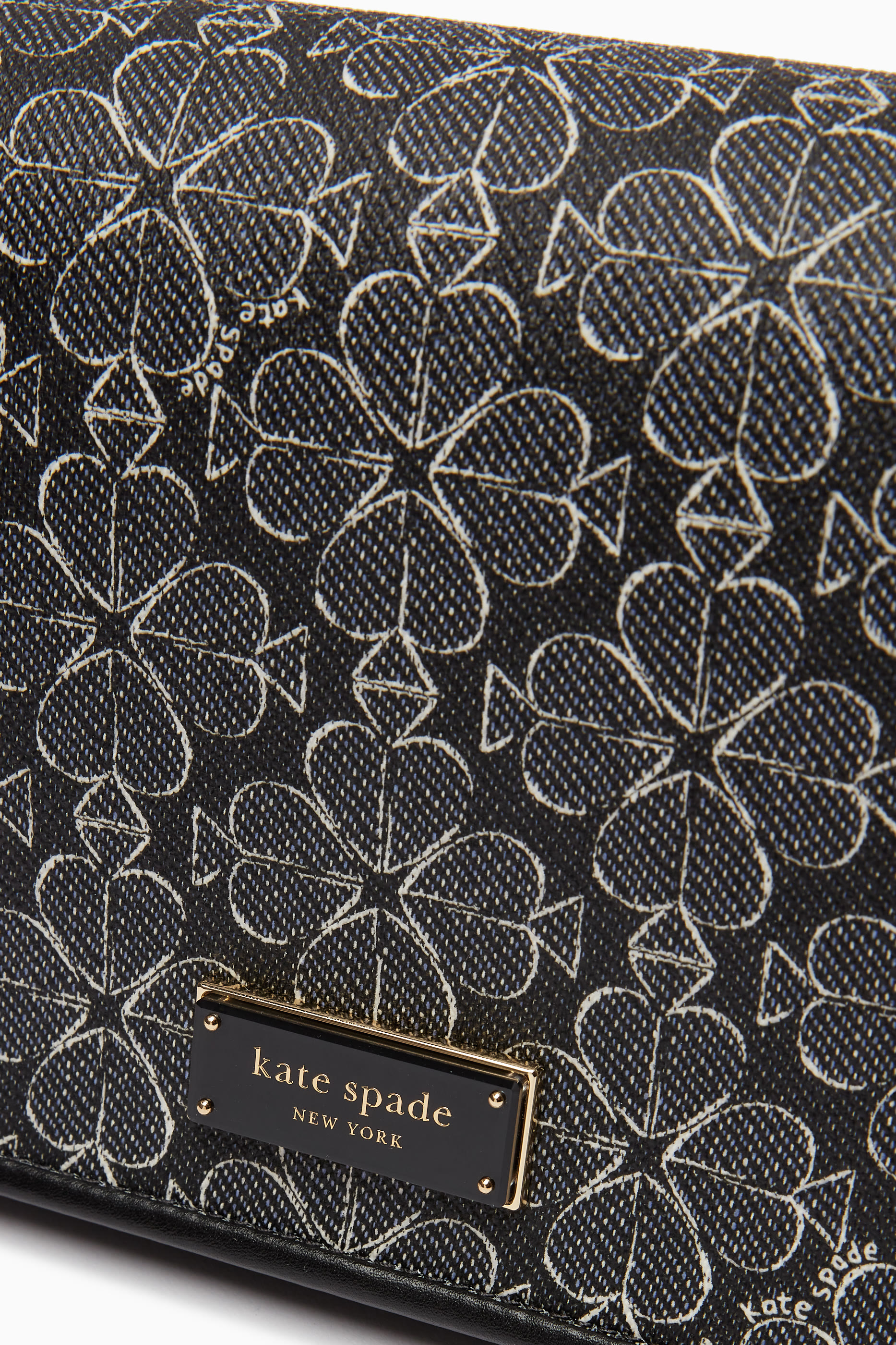 حقيبة كروس صغيرة بغطاء قلاب وطبعات زهرة سبيد جاكار