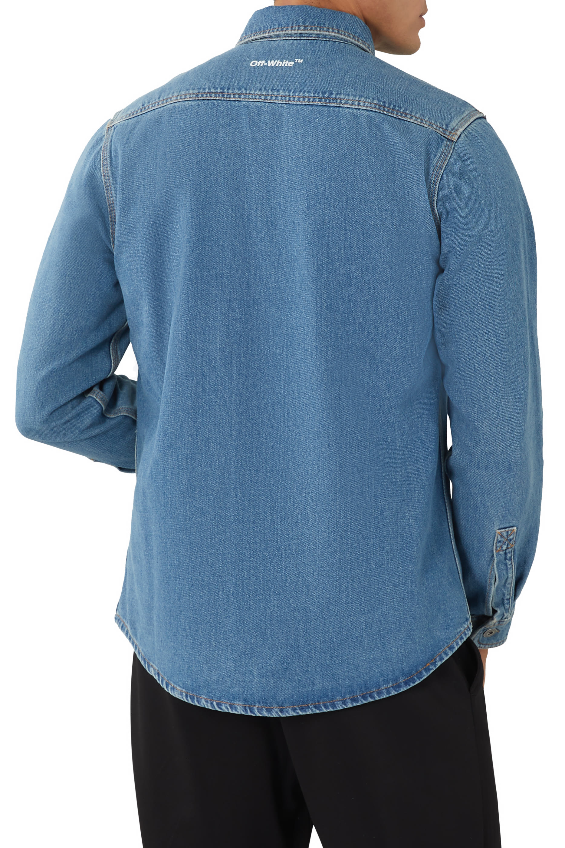 قميص دنيم بطبعة سهام