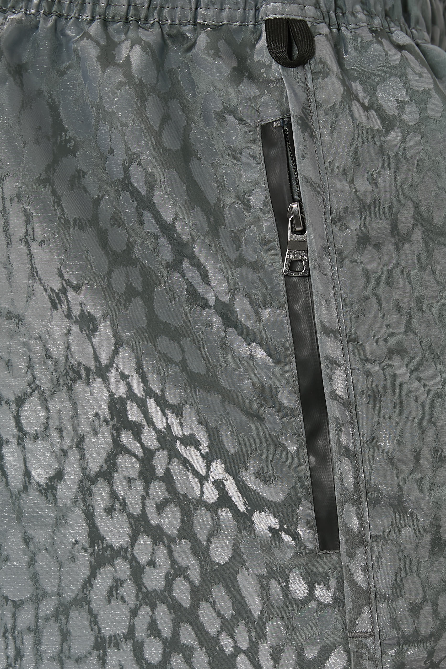 شورت سباحة أكتيف