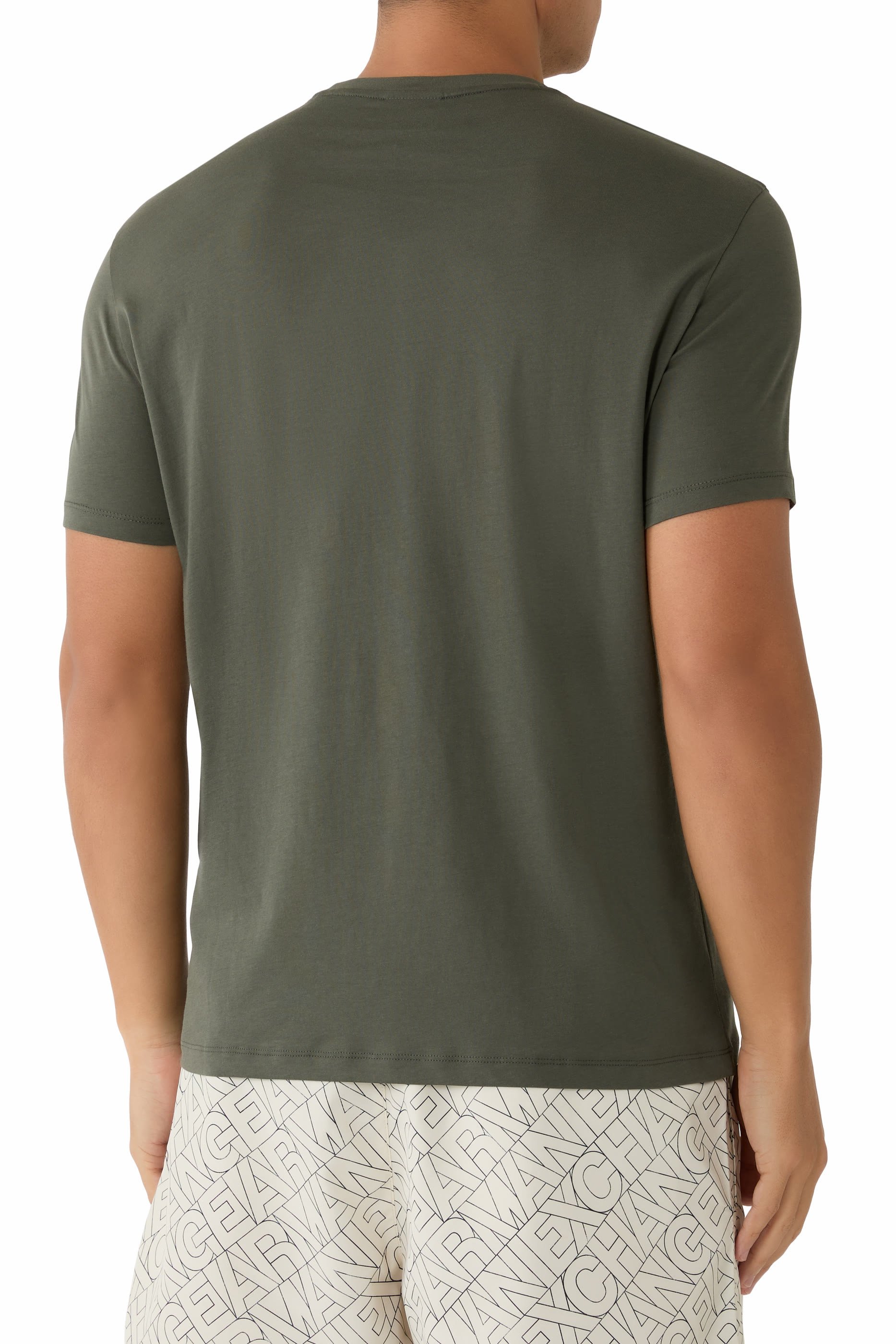 تيشيرت بشعار حرفي الماركة