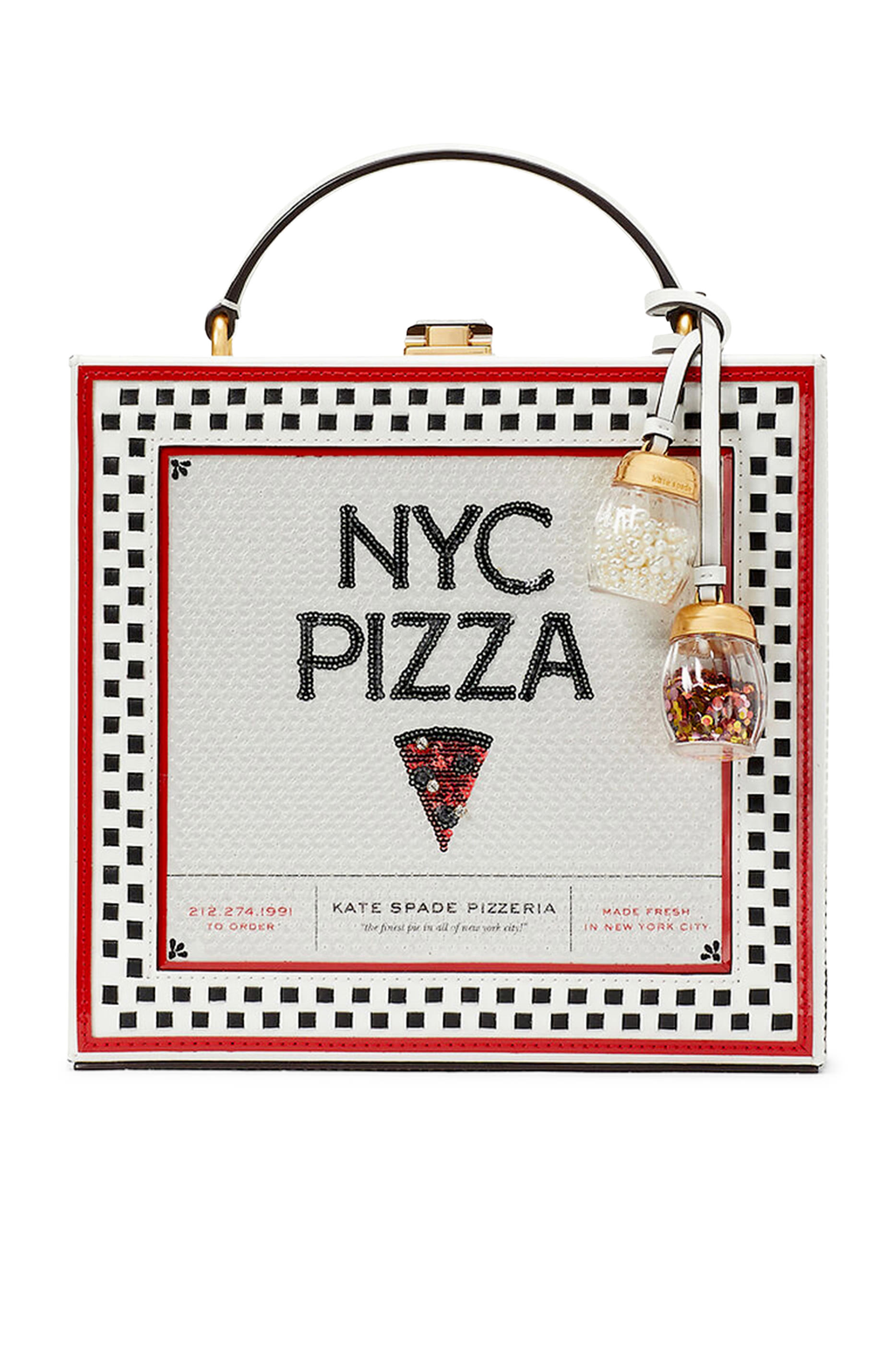 حقيبة بتصميم علبة بيتزا ثلاثي الأبعا بيد علوية