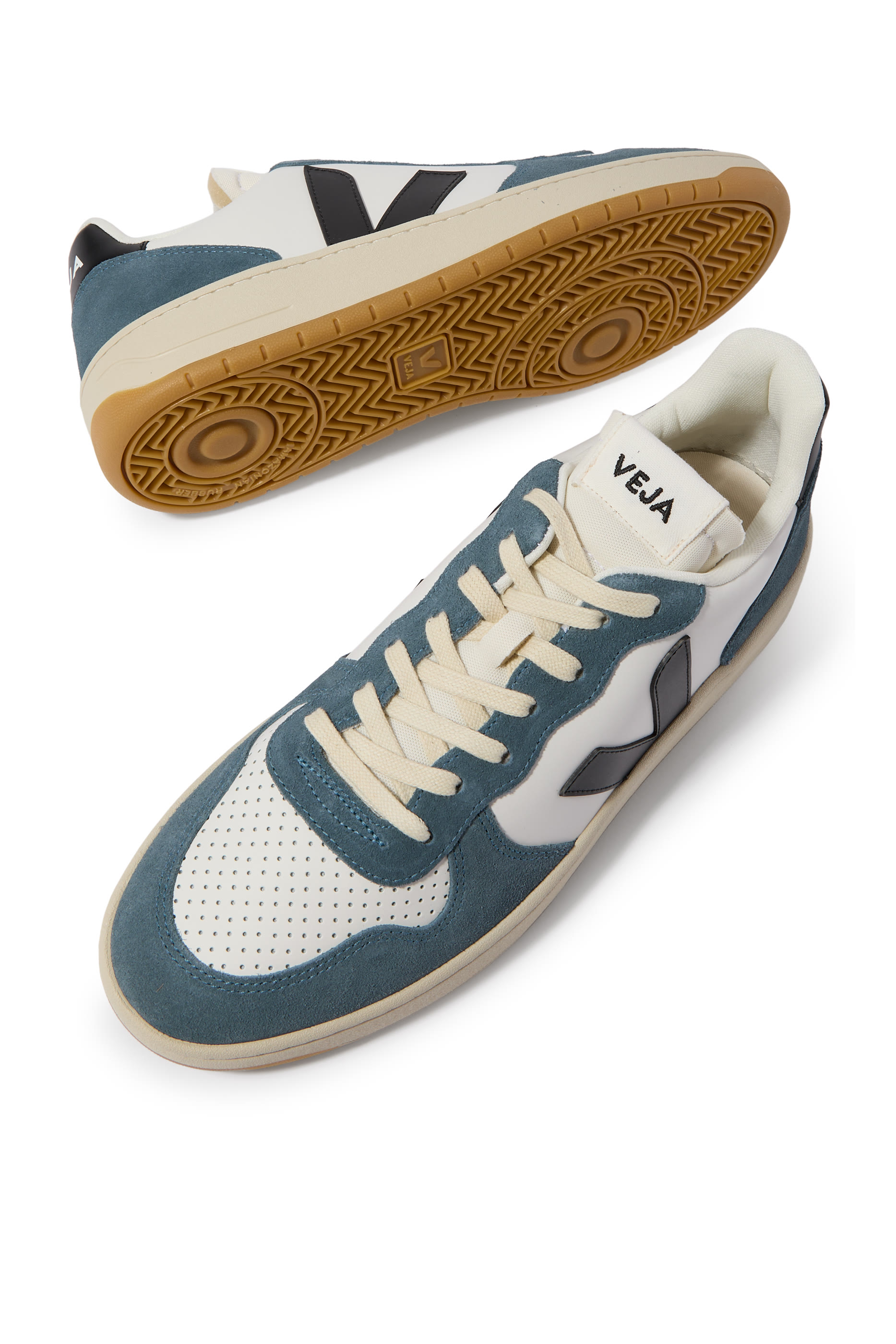 سنيكرز في-10