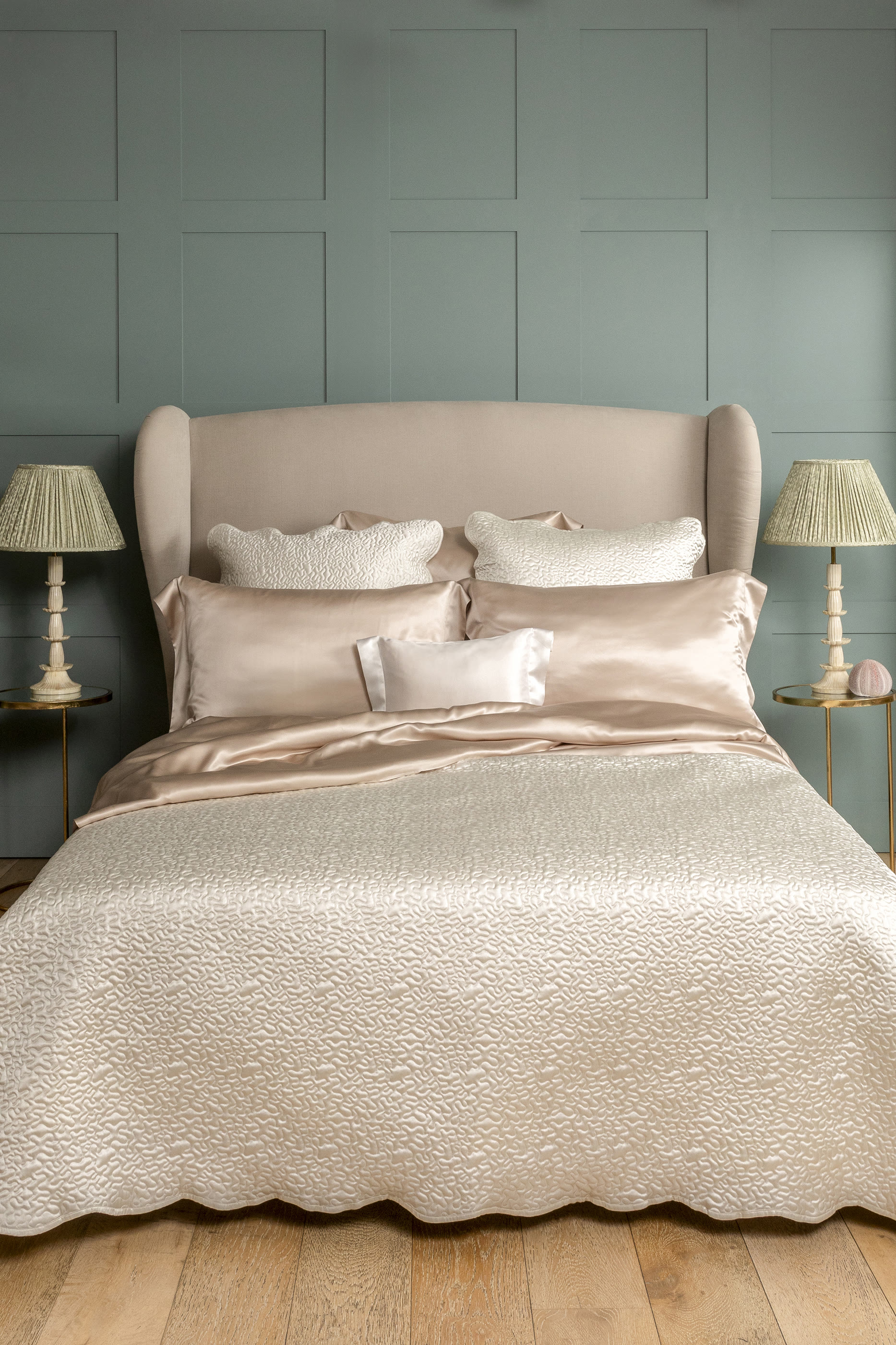 Silk Signature Fitted Sheet 