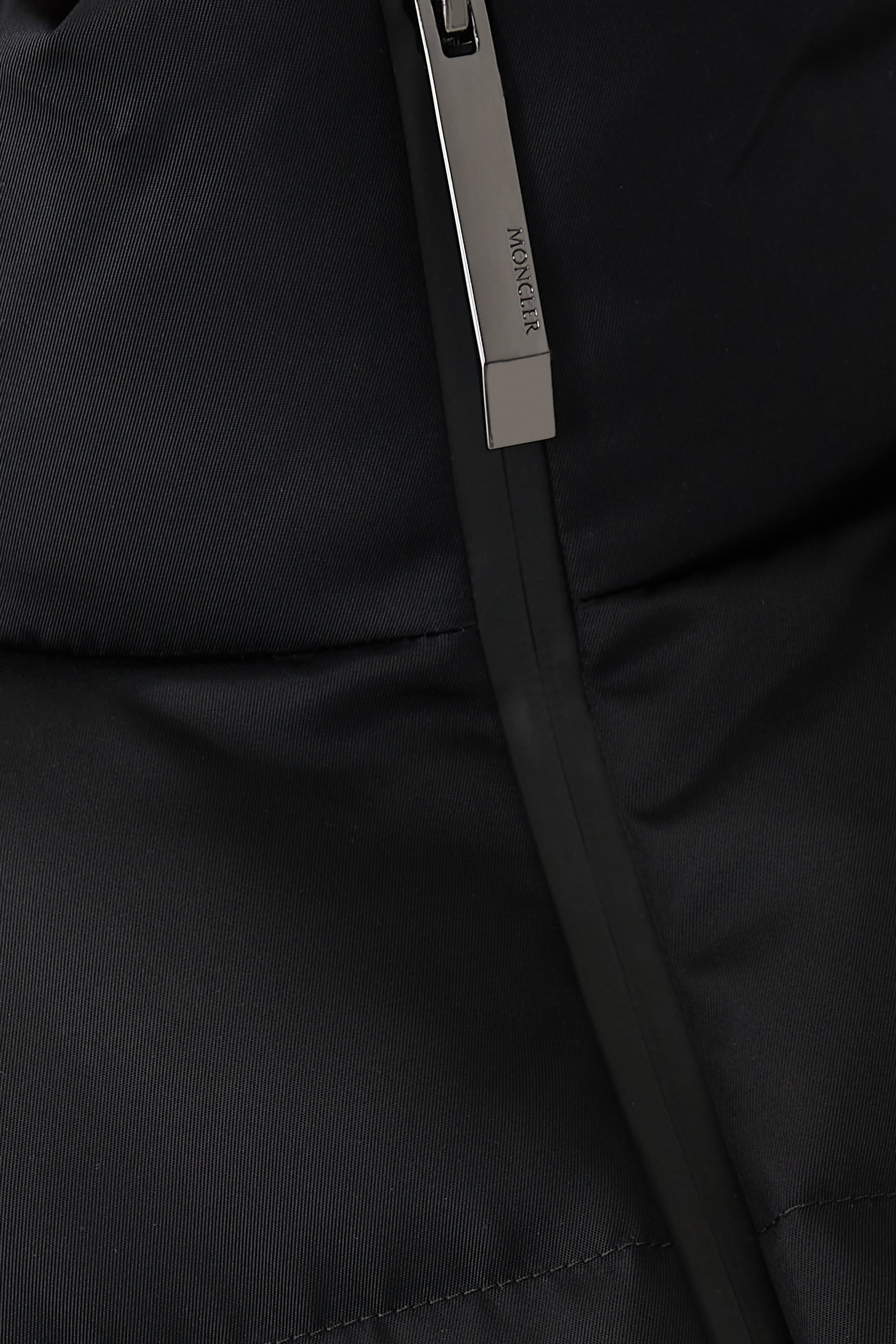 جاكيت فيسيك