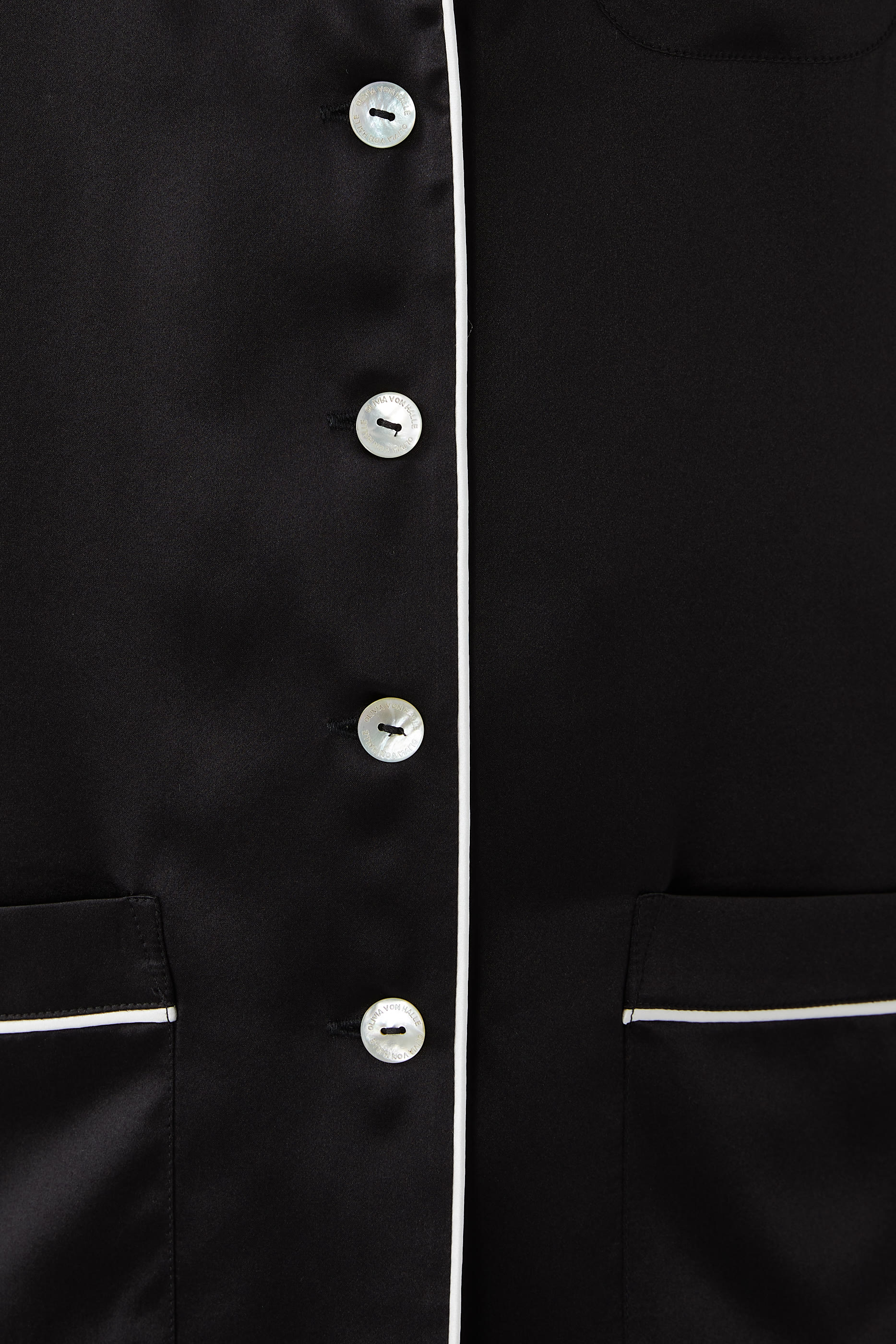 طقم بيجامة كوكو ساتان حريري