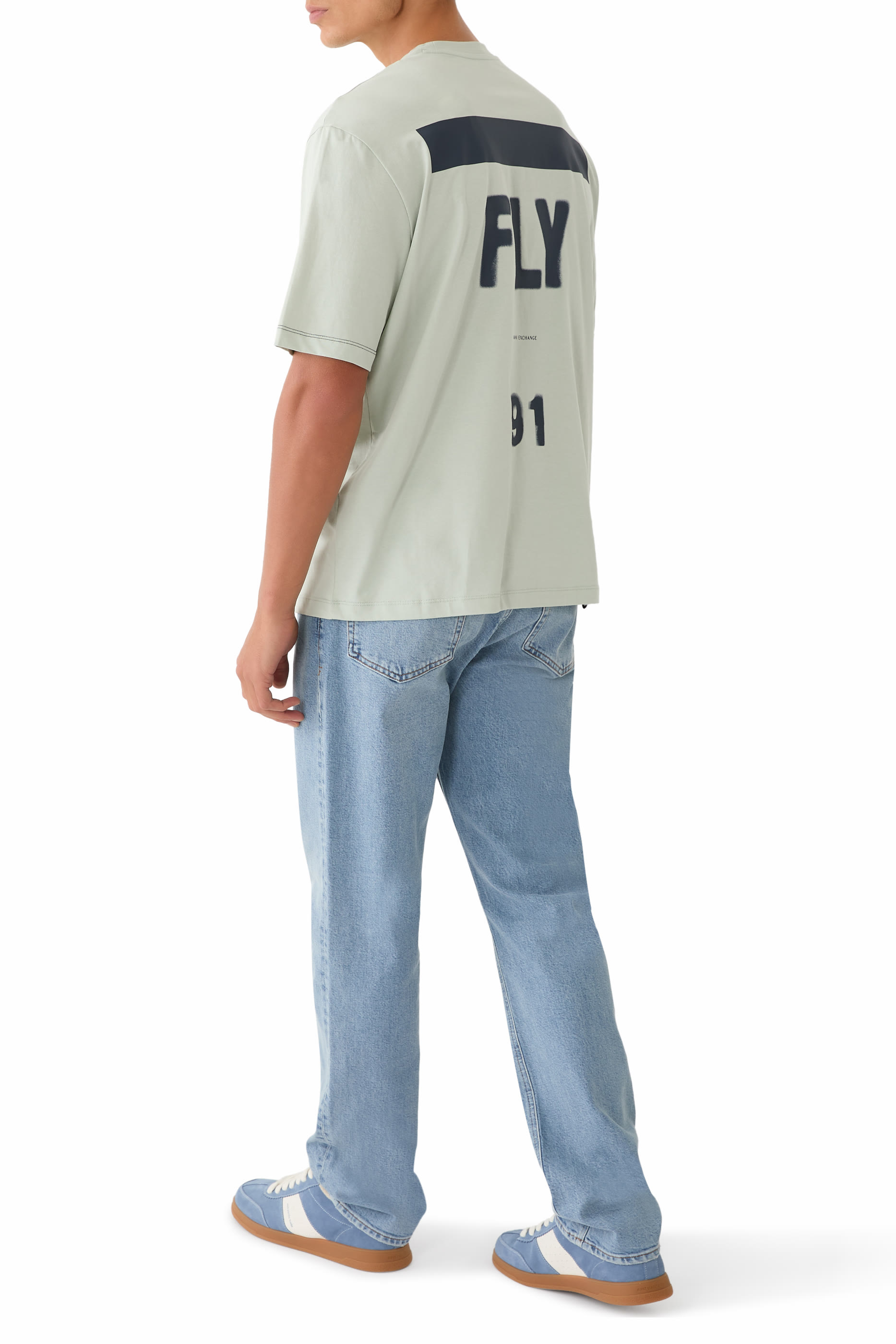 تيشيرت مارينا 91 بشعار الماركة في الخلف