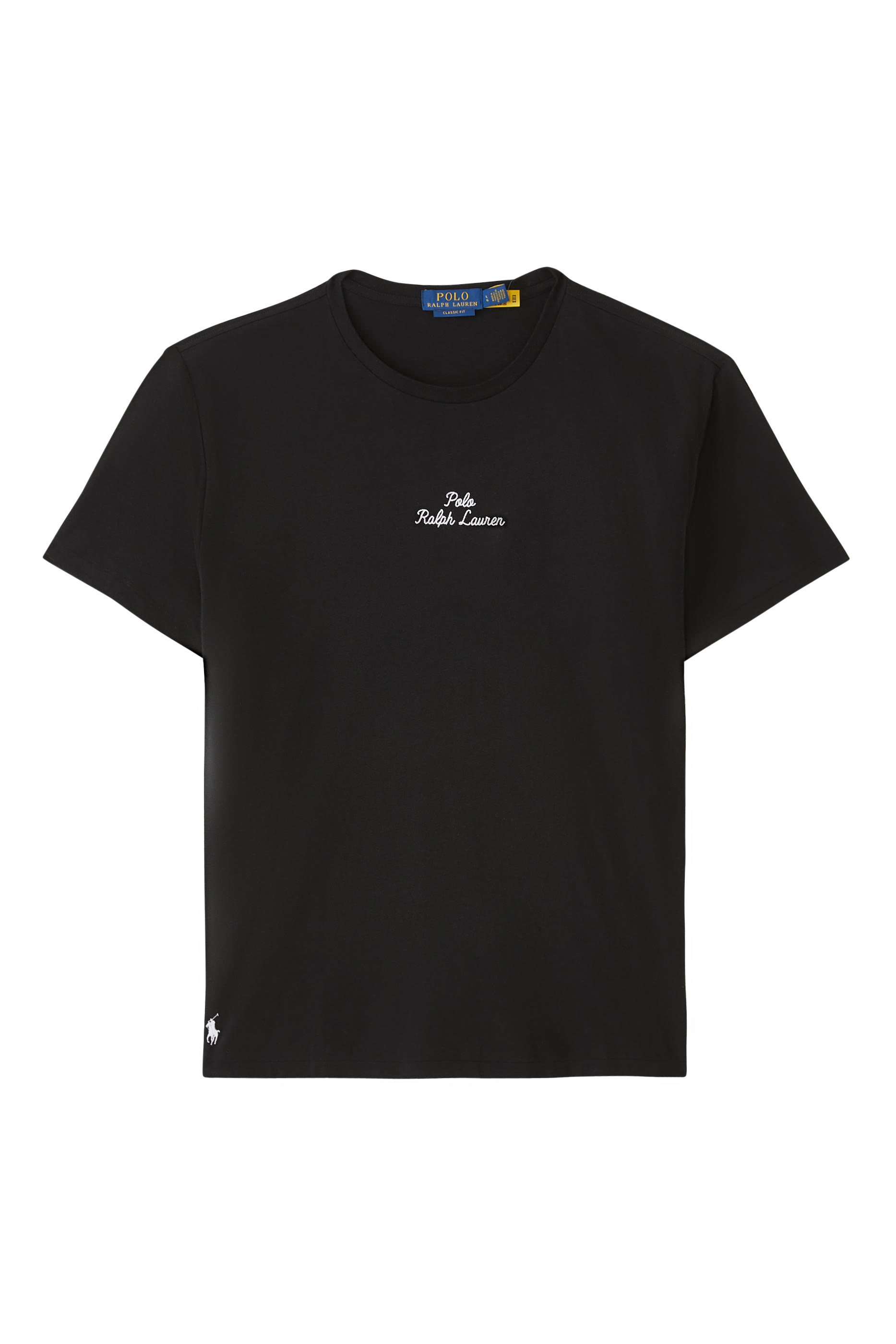 تيشيرت بتفاصيل شعار الماركة