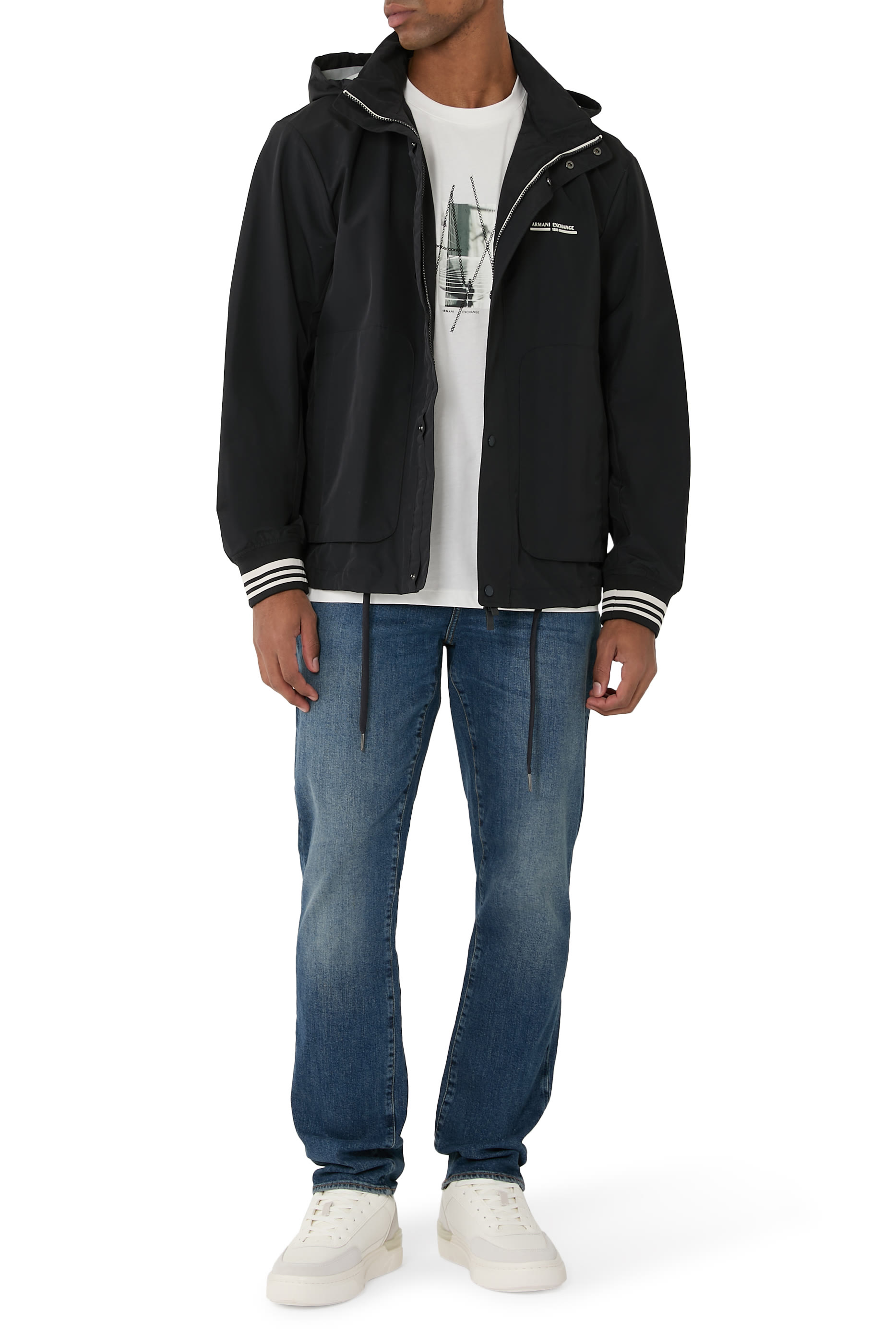 جاكيت بتصميم جامعي