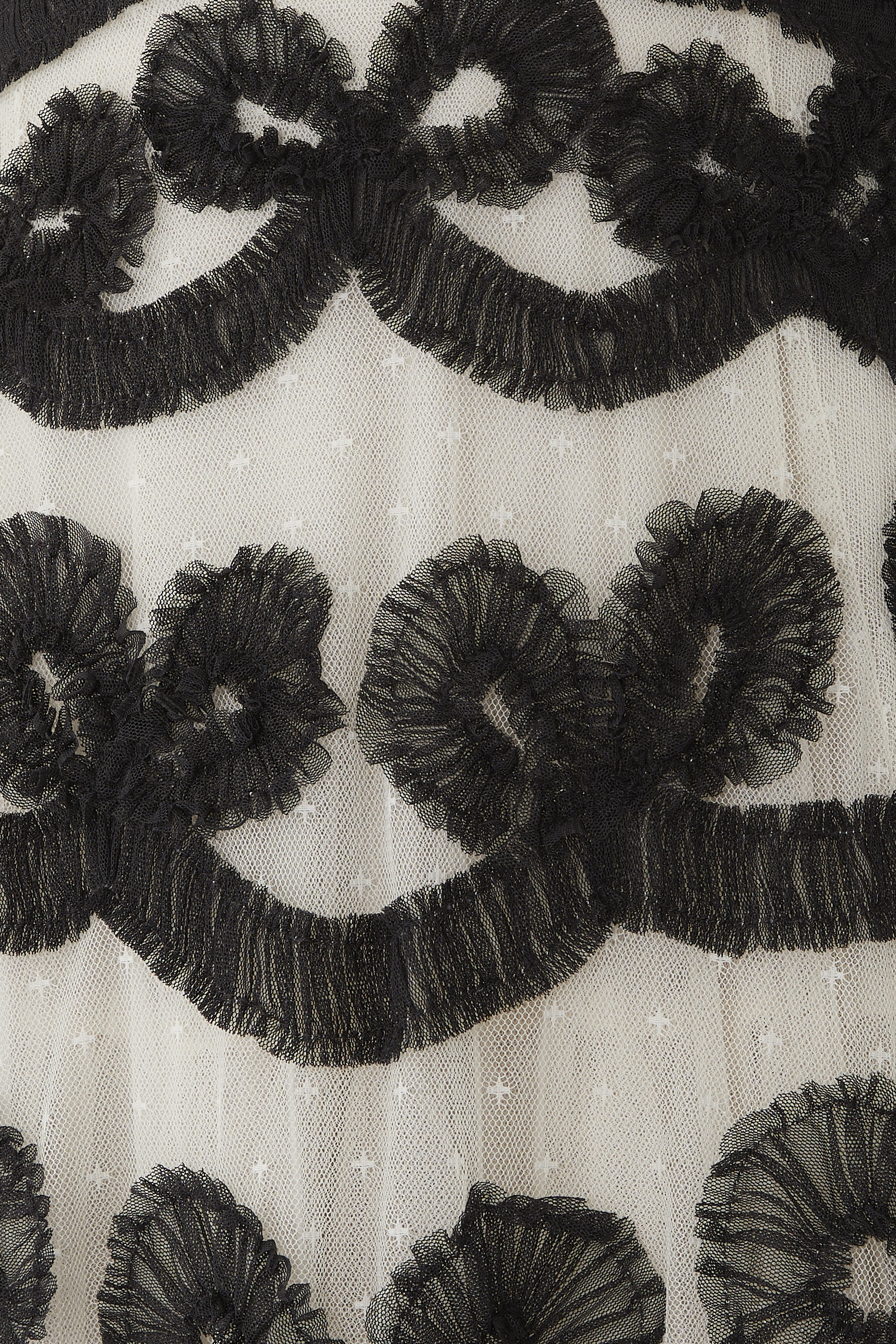 فستان سهرة إنغريد بربطاات فيونكة