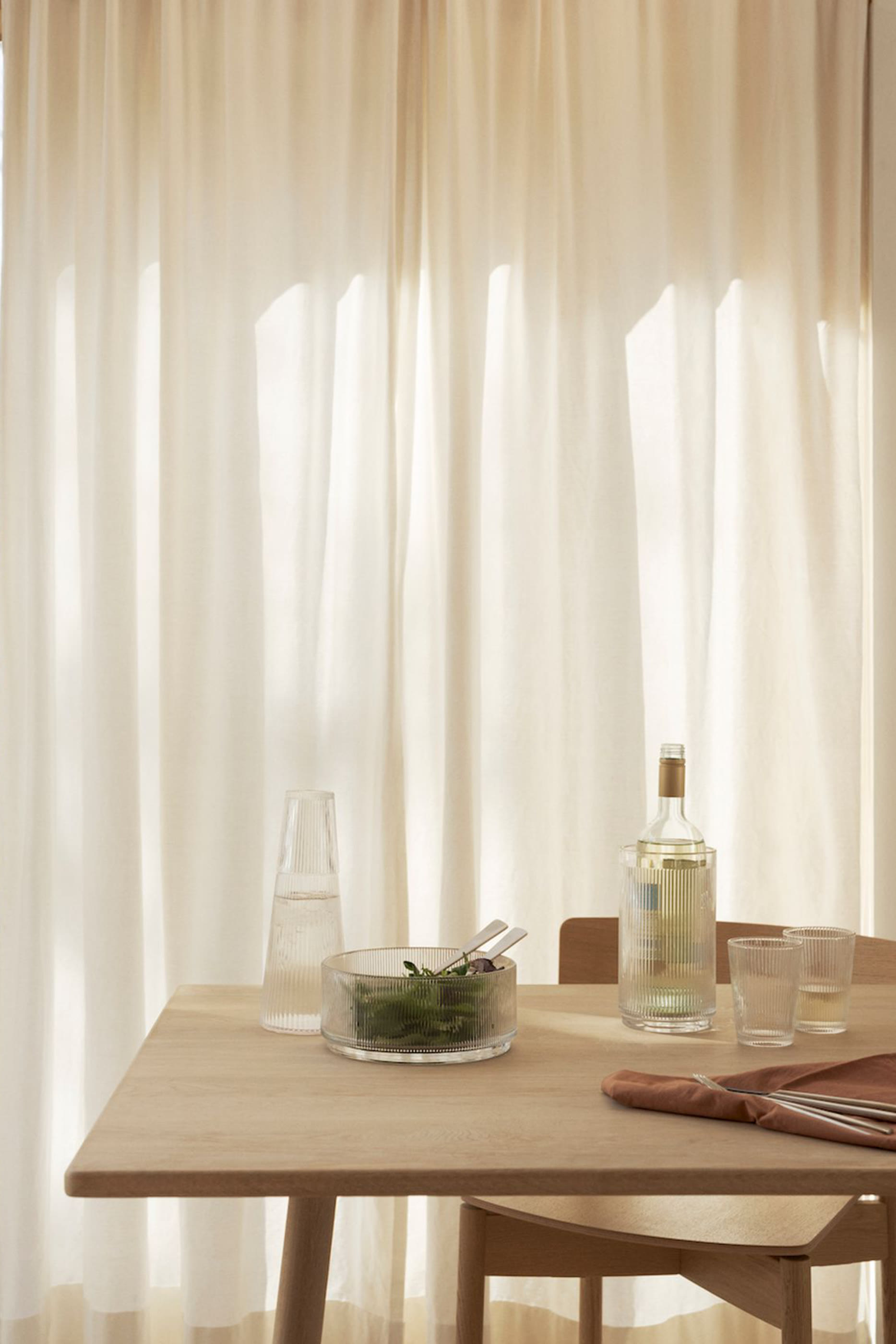 وعاء تقديم بيلاسترو