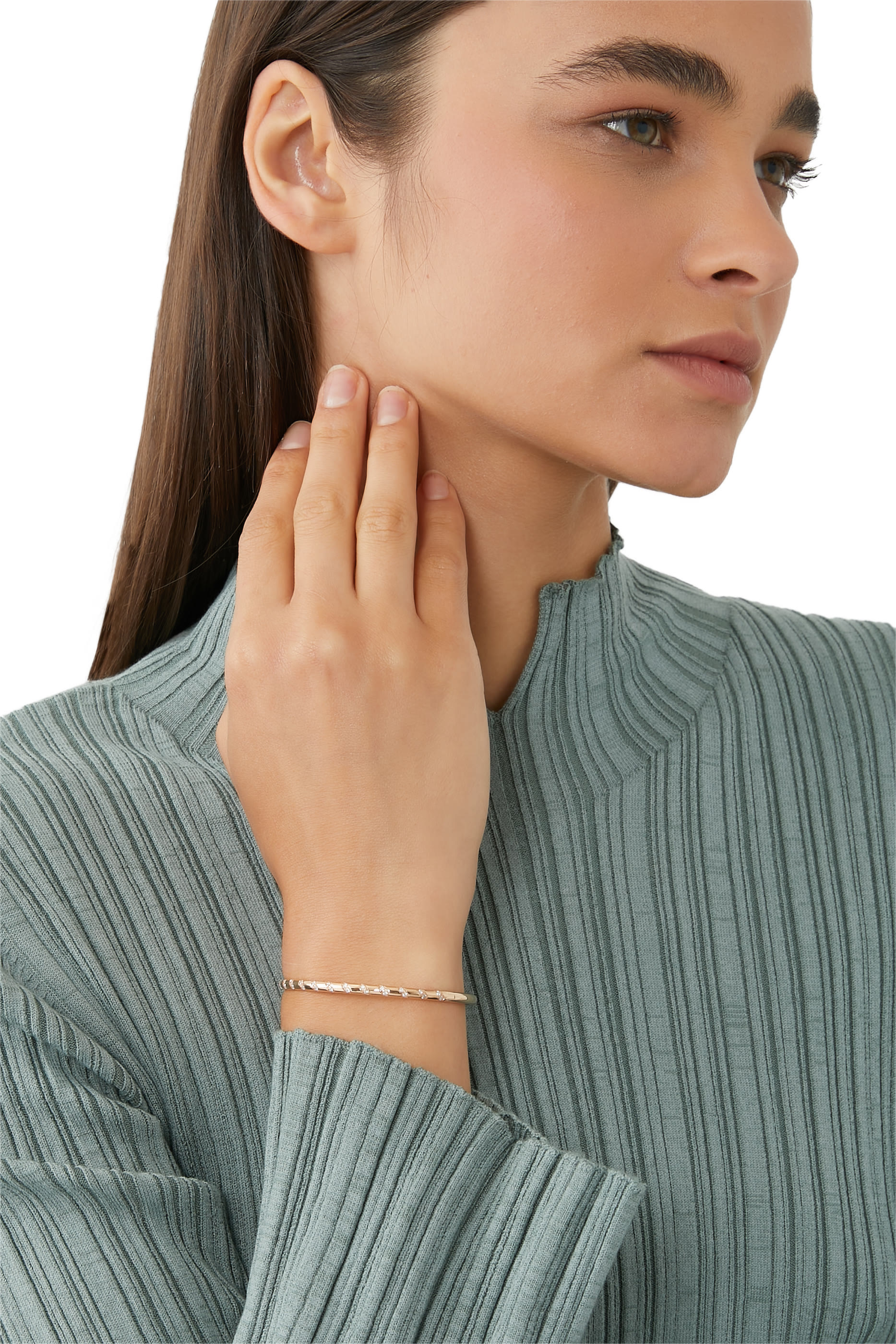 سوار تورنادو مرصع بالماس بمينا وذهب وردي عيار 18