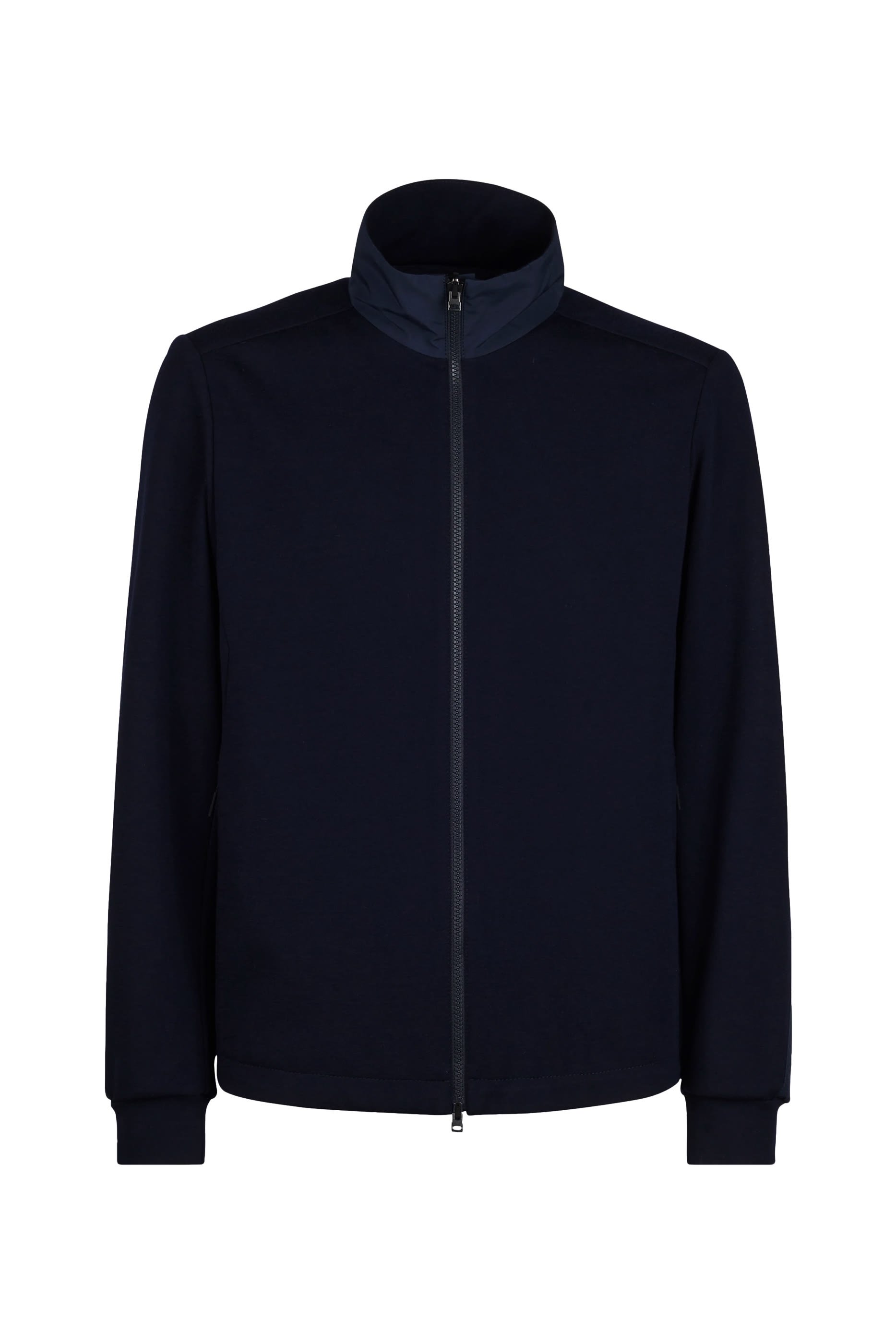 سويت شيرت إكسبلورر