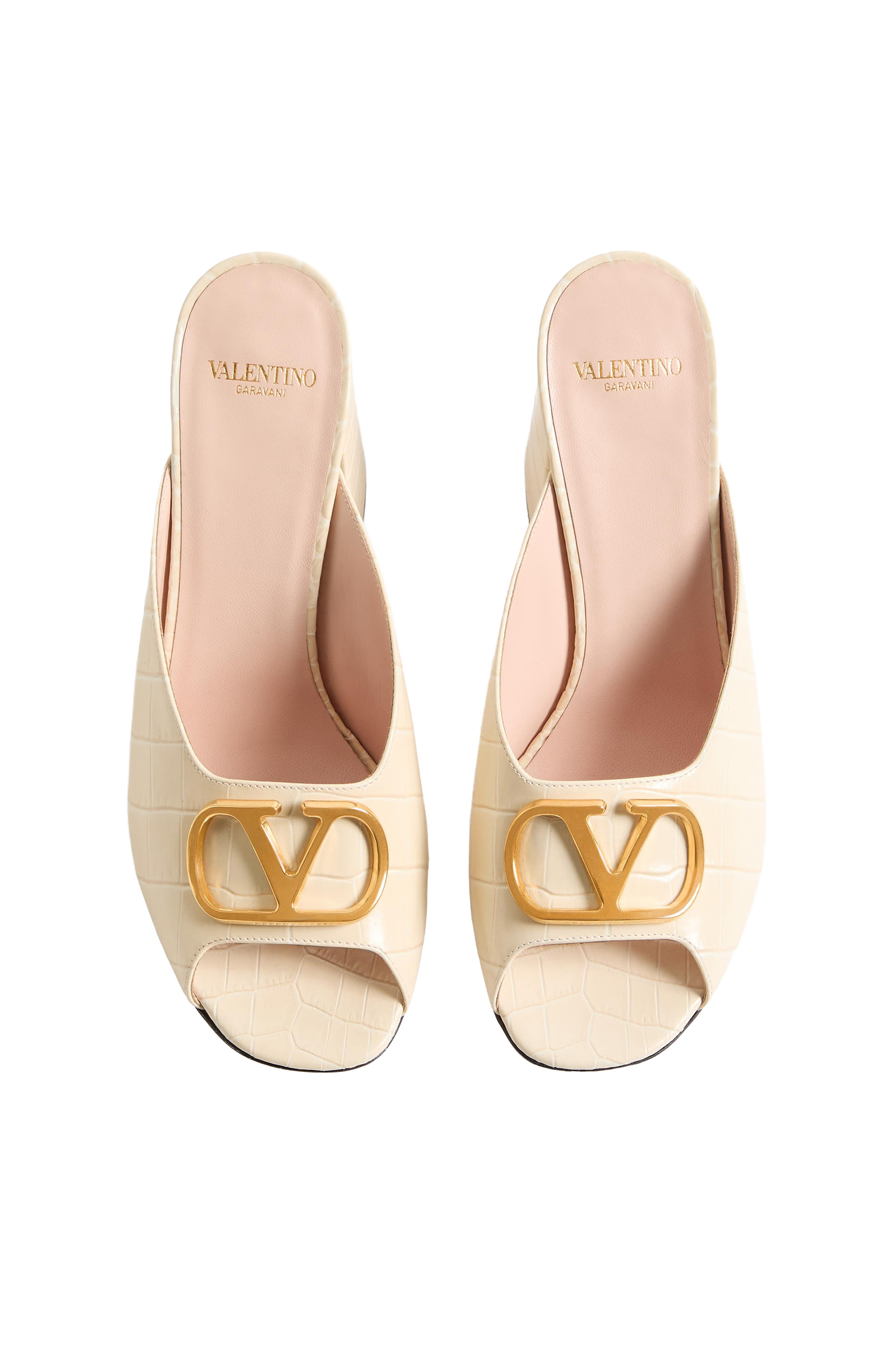 صندل 95 بشعار الماركة جلد عجل بنقشة