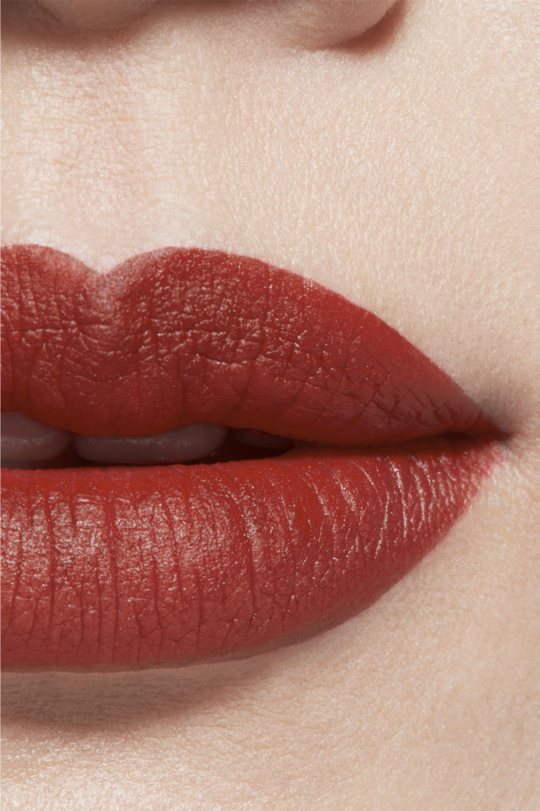أحمر شفاه Rouge Allure Velvet