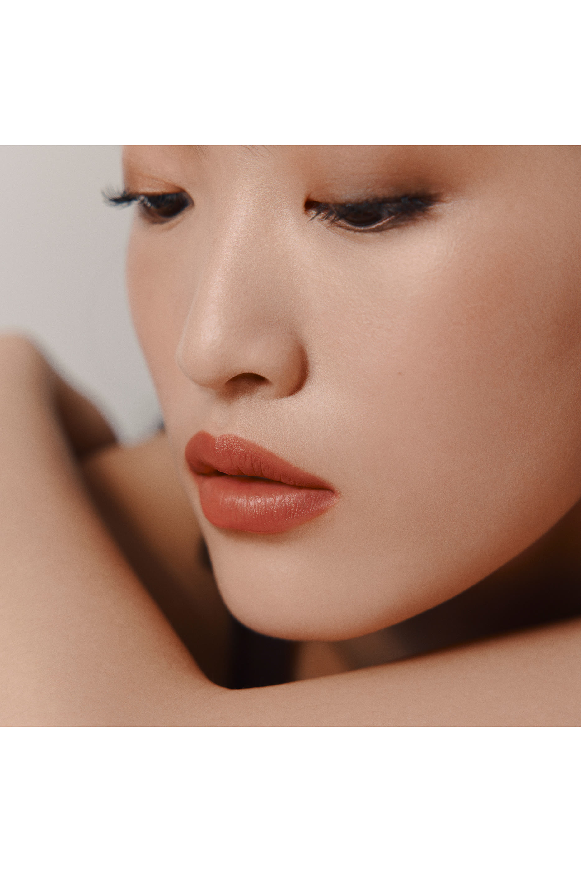 مجموعة أحمر الشفاه Rouge Herm&egrave;s, أحمر شفاه بتركيبة ساتانية