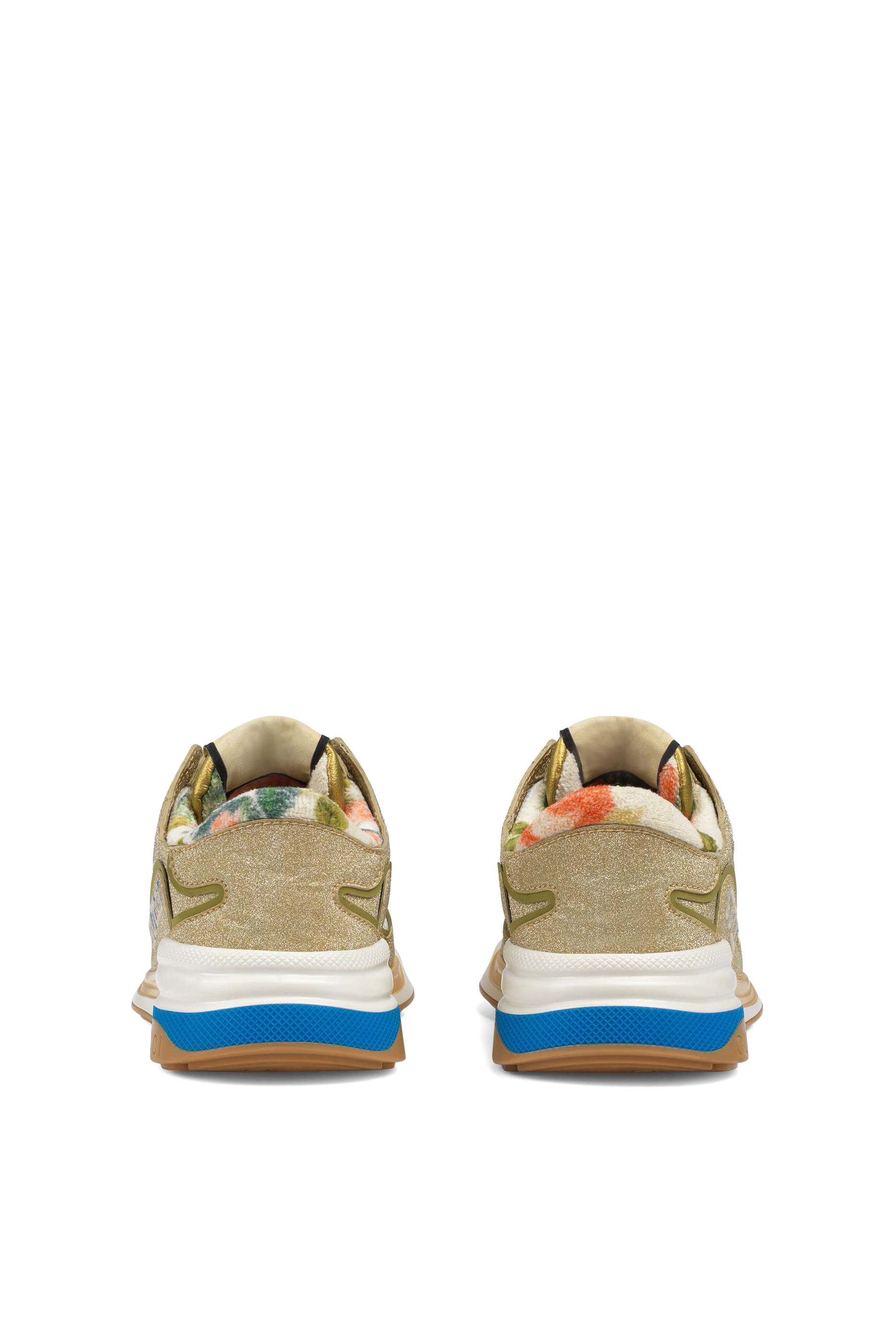 سنيكرز ألترا بيس لامع