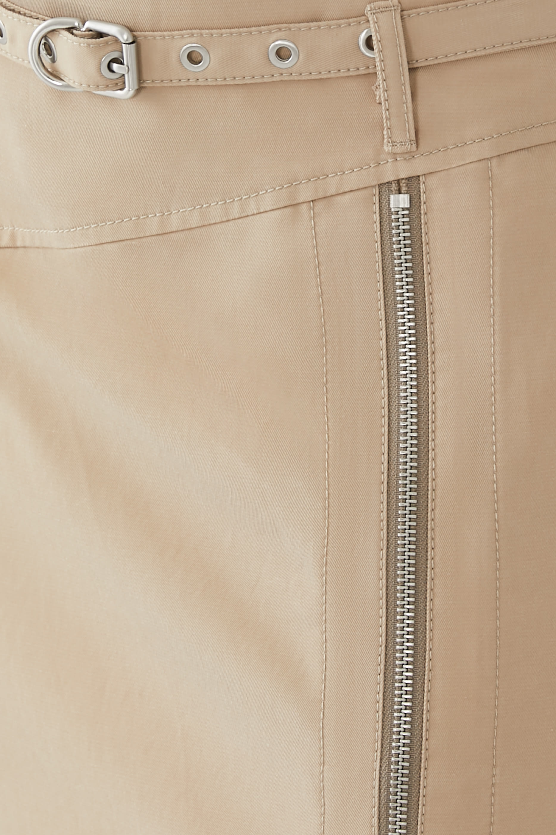 تنورة بتصميم عملي بسحاب بطيات مثلثة من الشيفون