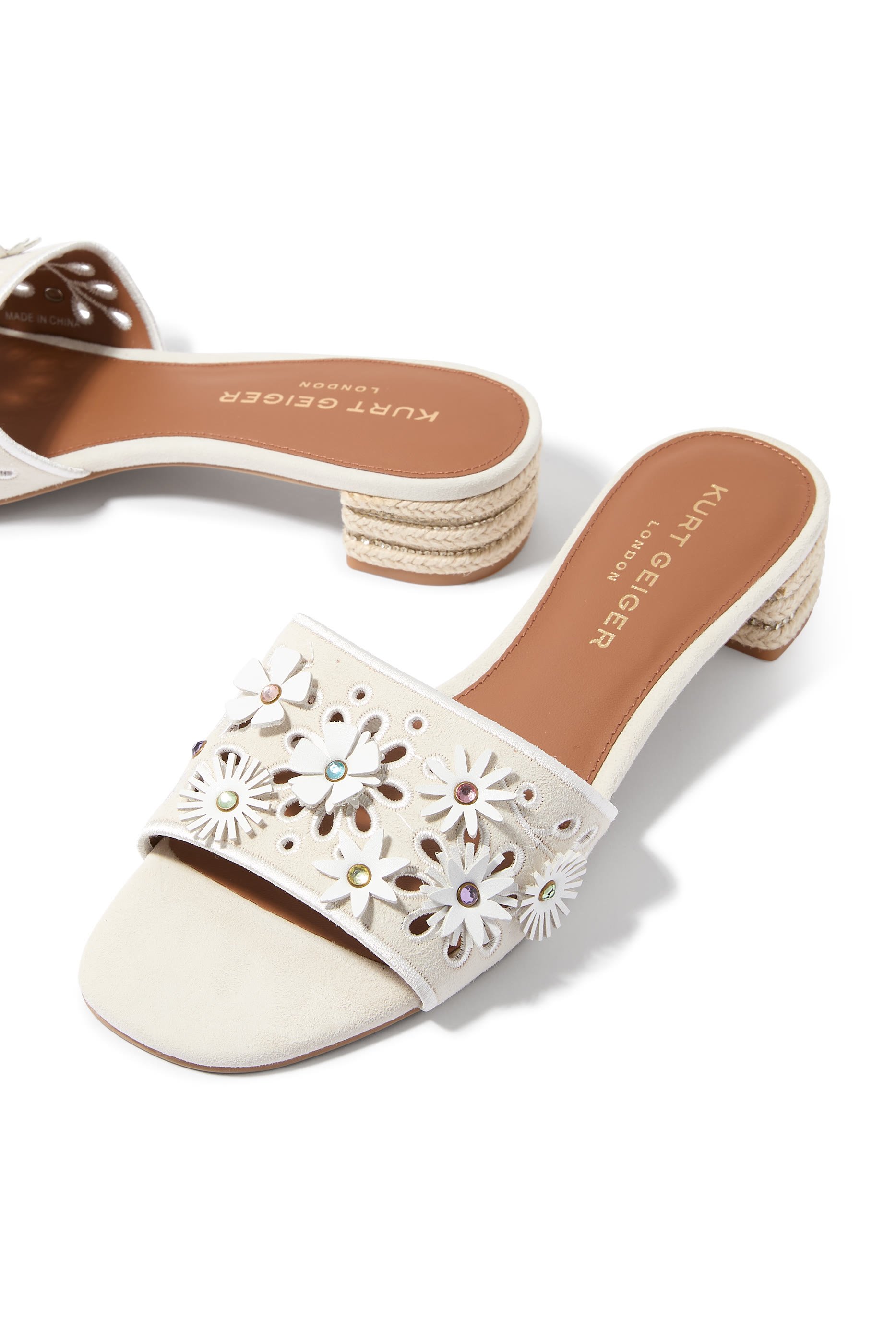 صندل مزين بأزهار 40 بكاحل منخفض