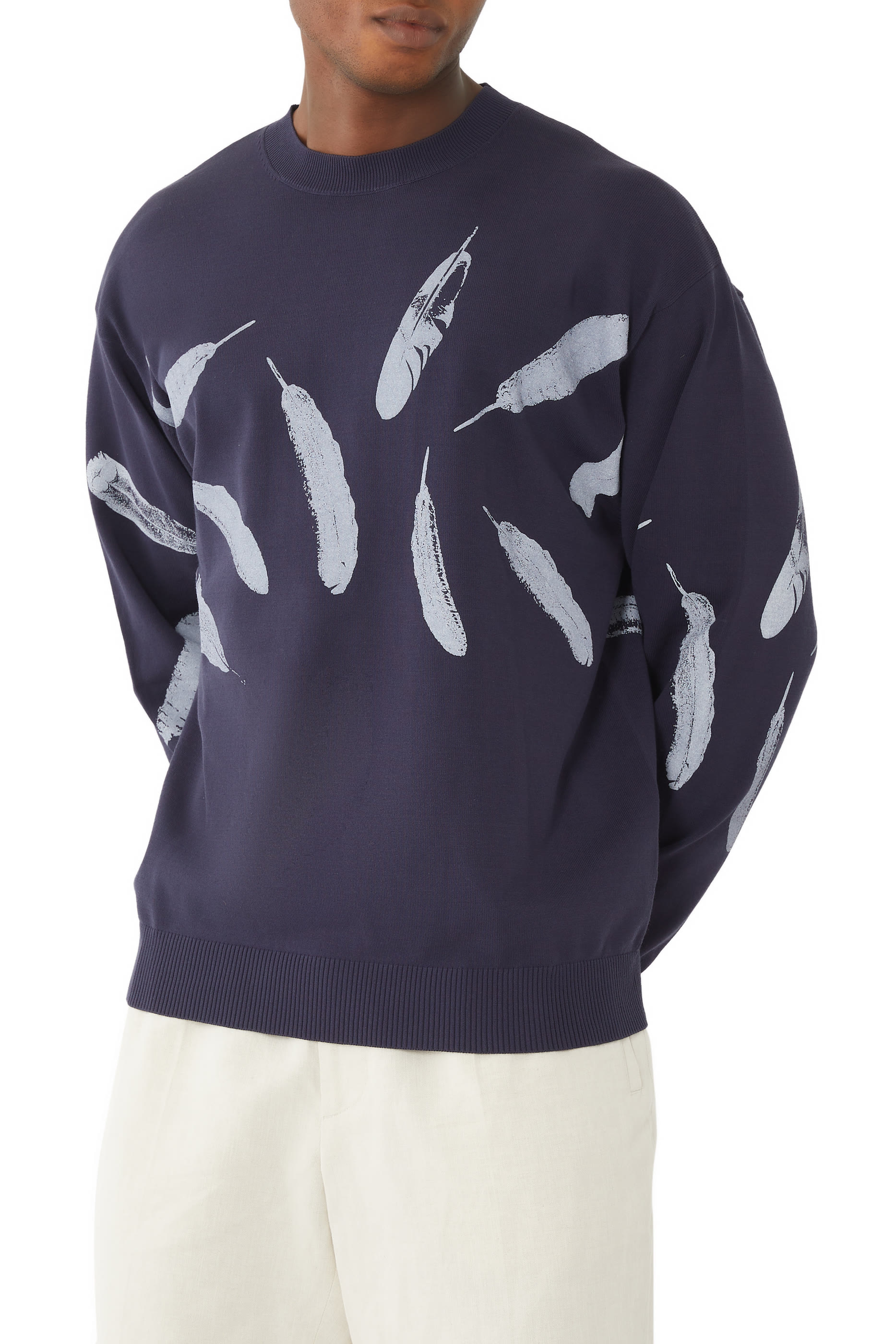 سويت شيرت اوب بياقة ضيقة وطبعة ريش