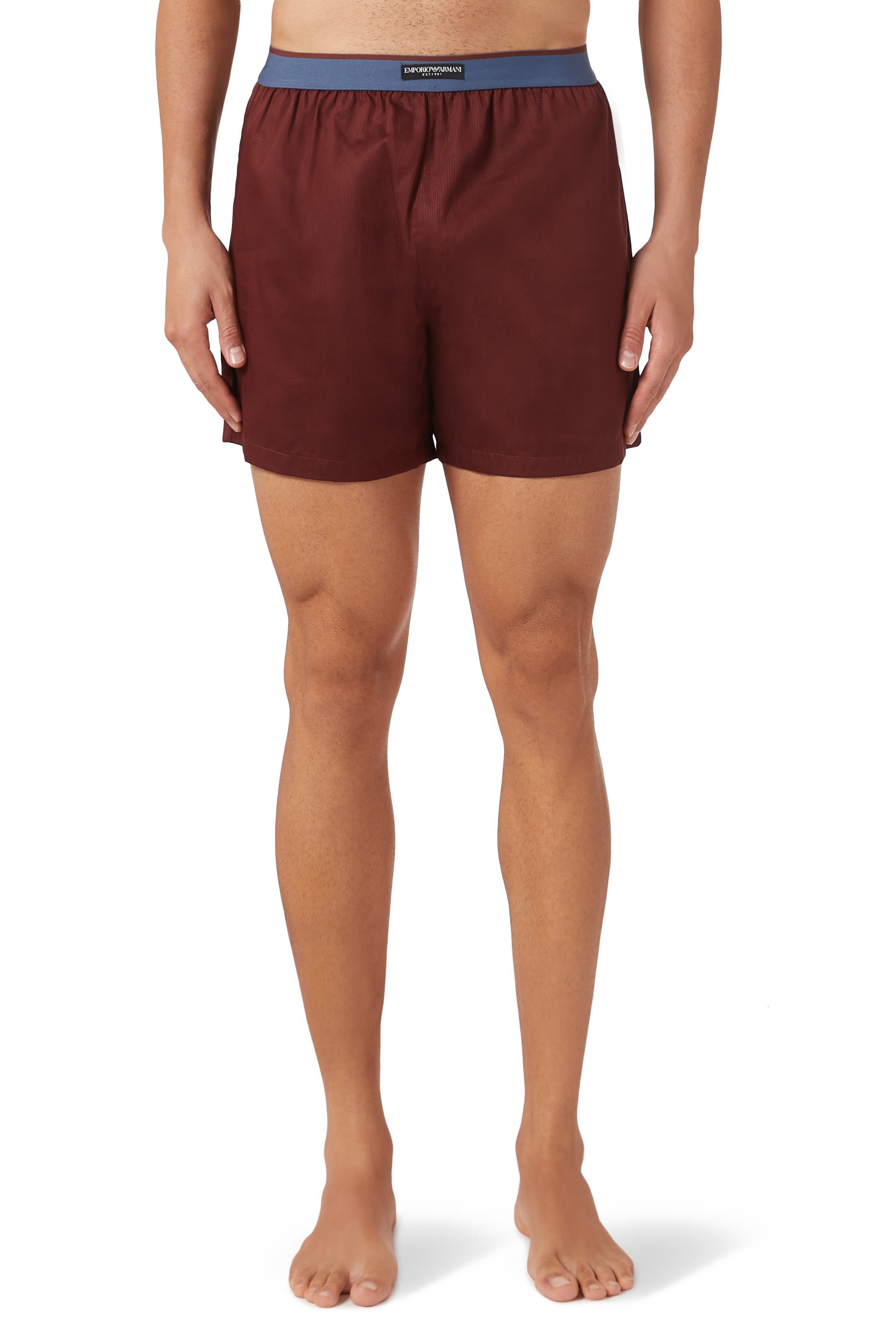 طقم بيجامة بشعار الماركة