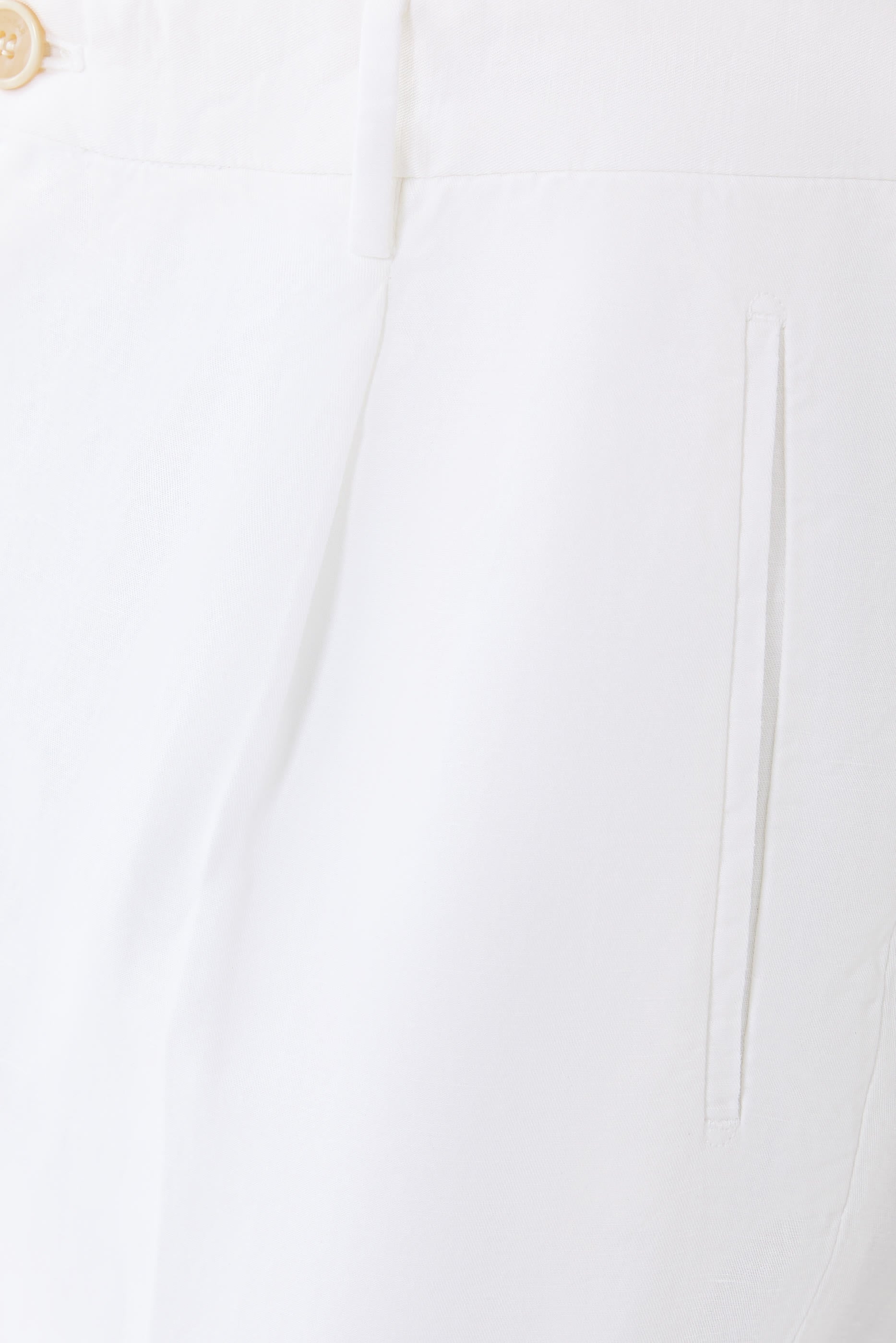 بنطال بطيات