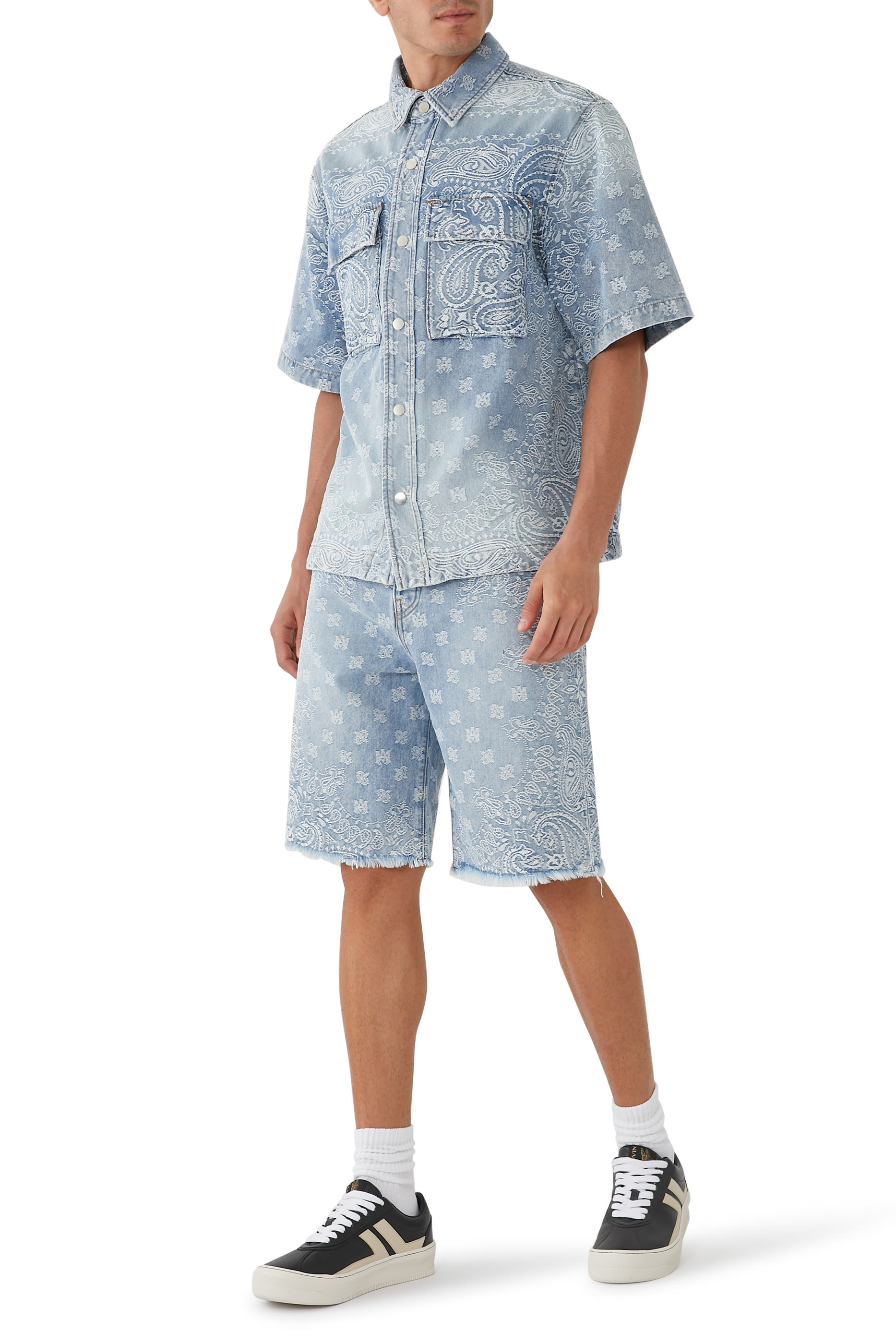 شورت سكيتر بنقشة باندانا جاكار