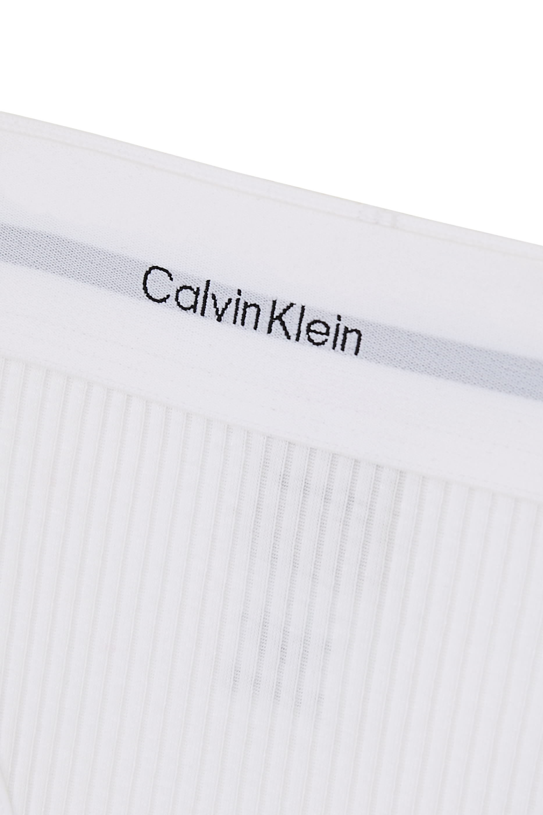 قطعة بيكيني سفلية بشعار الماركة