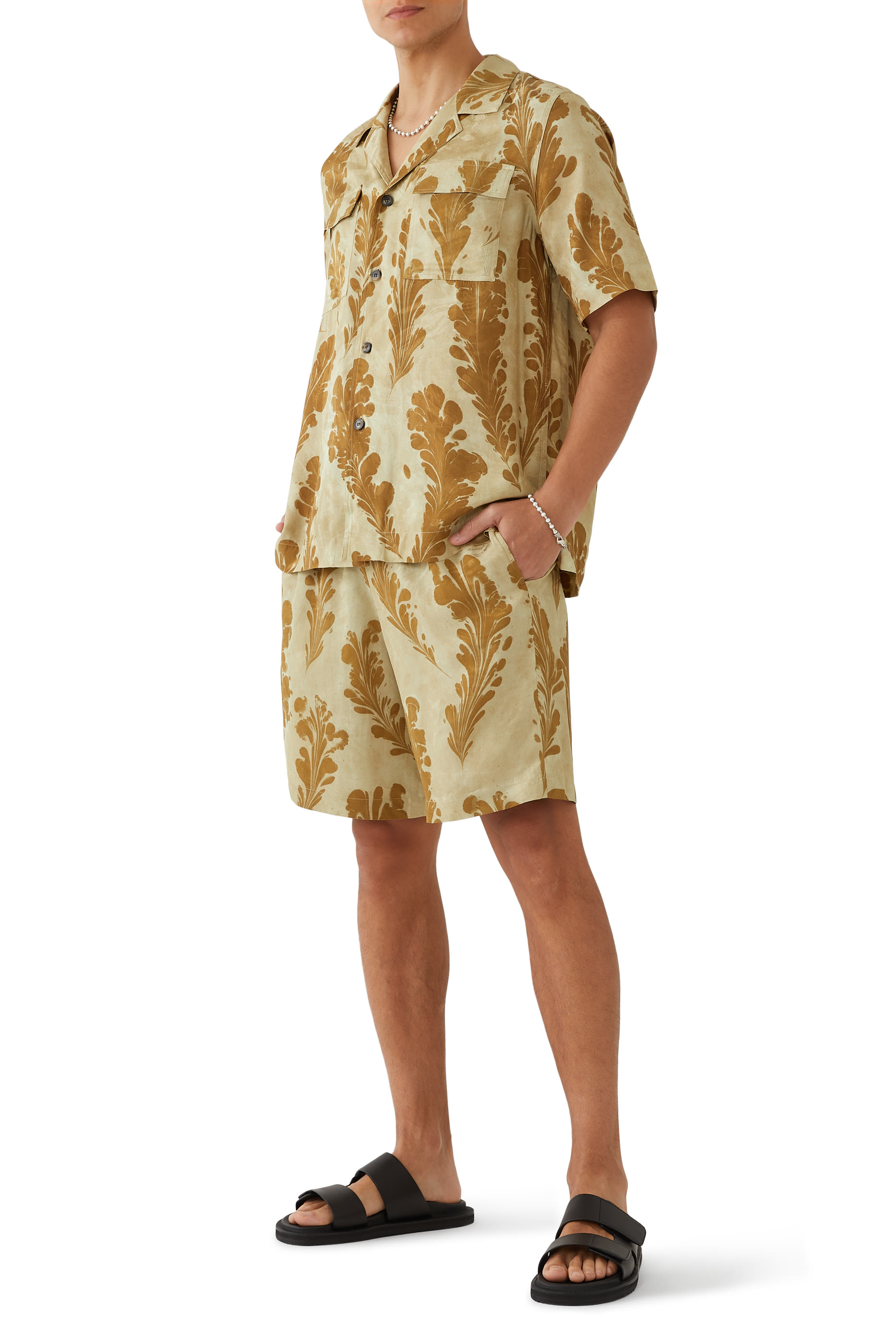 شورت بيبيري بطبعات ساتان