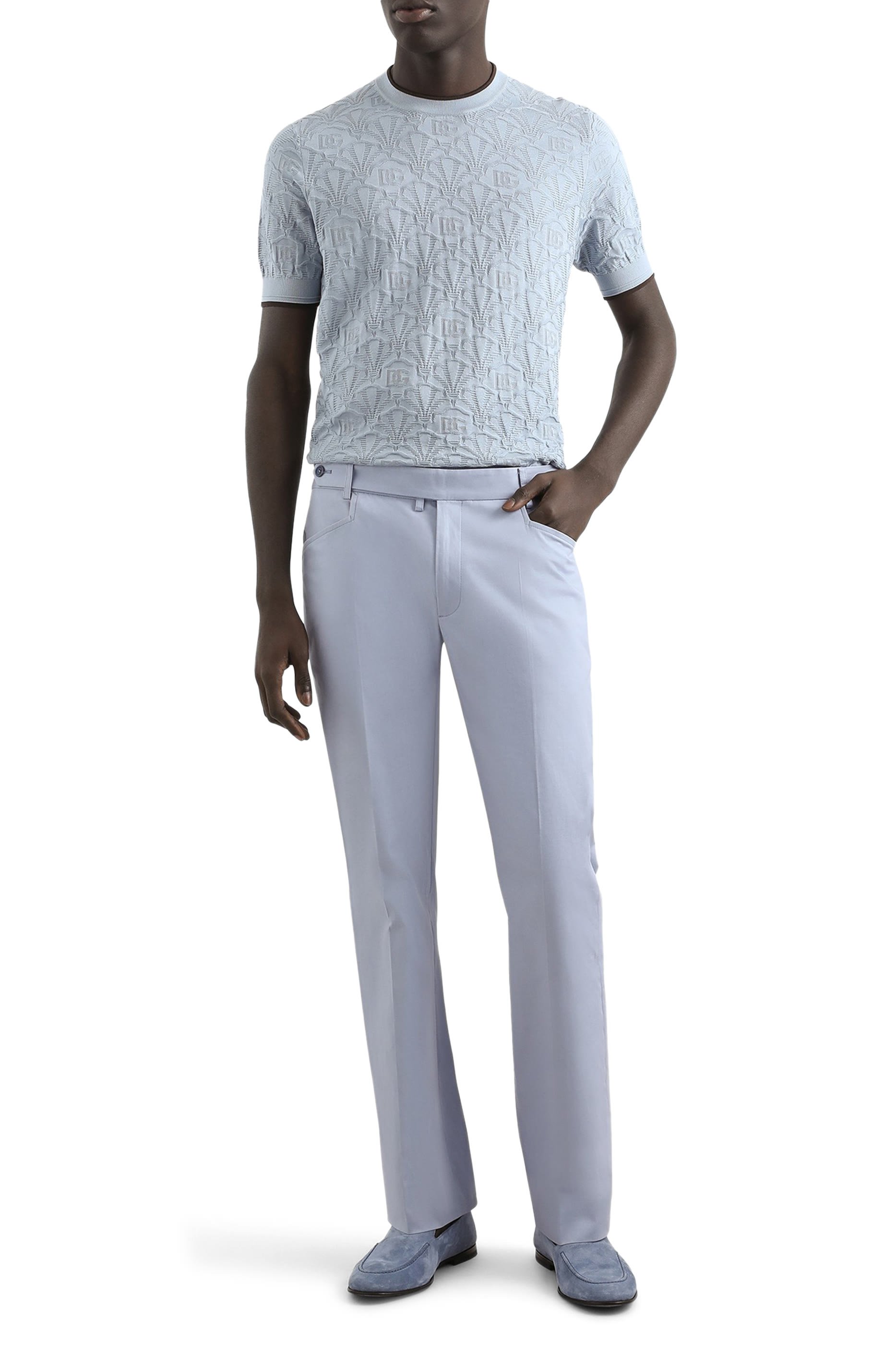 كنزة بياقة ضيقة حرير