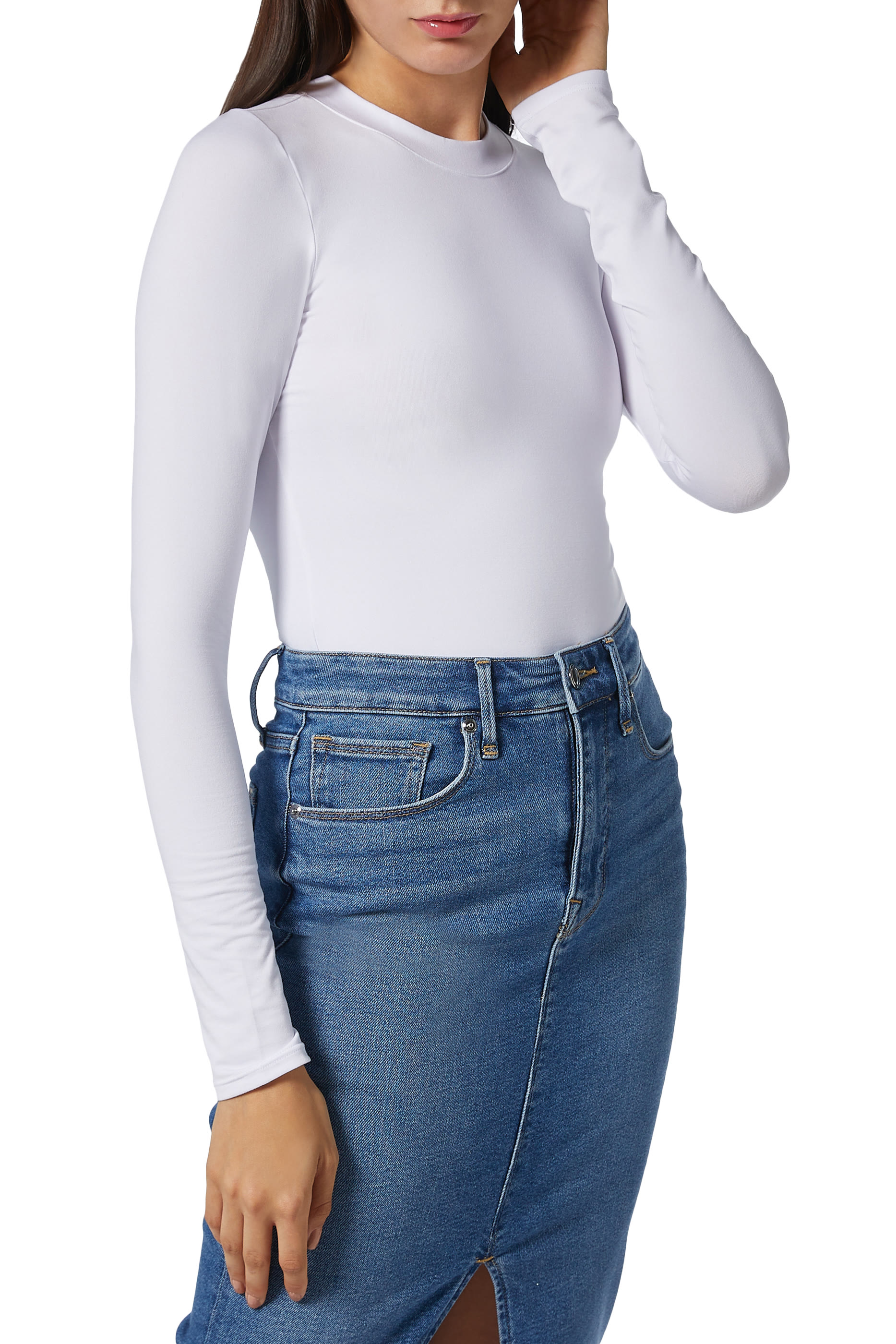 بودي سوت بفتحة رقبة مستديرة