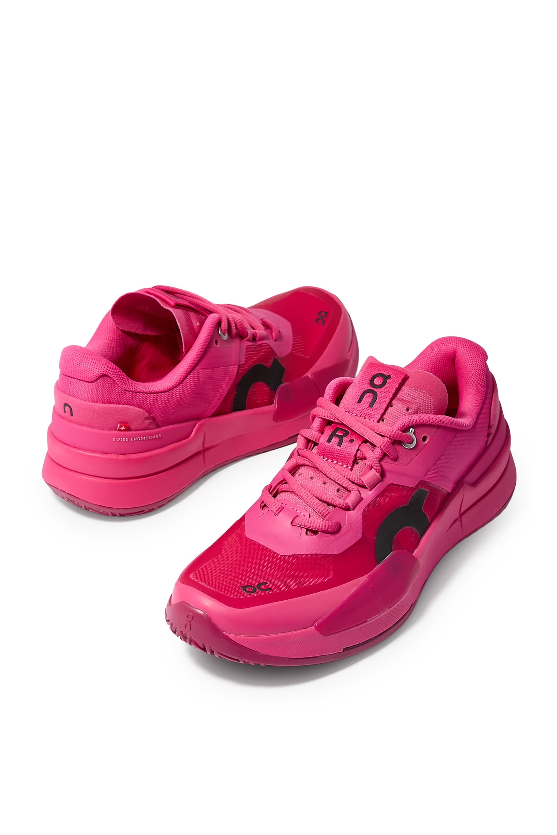 سنيكرز ذا روجر برو 2