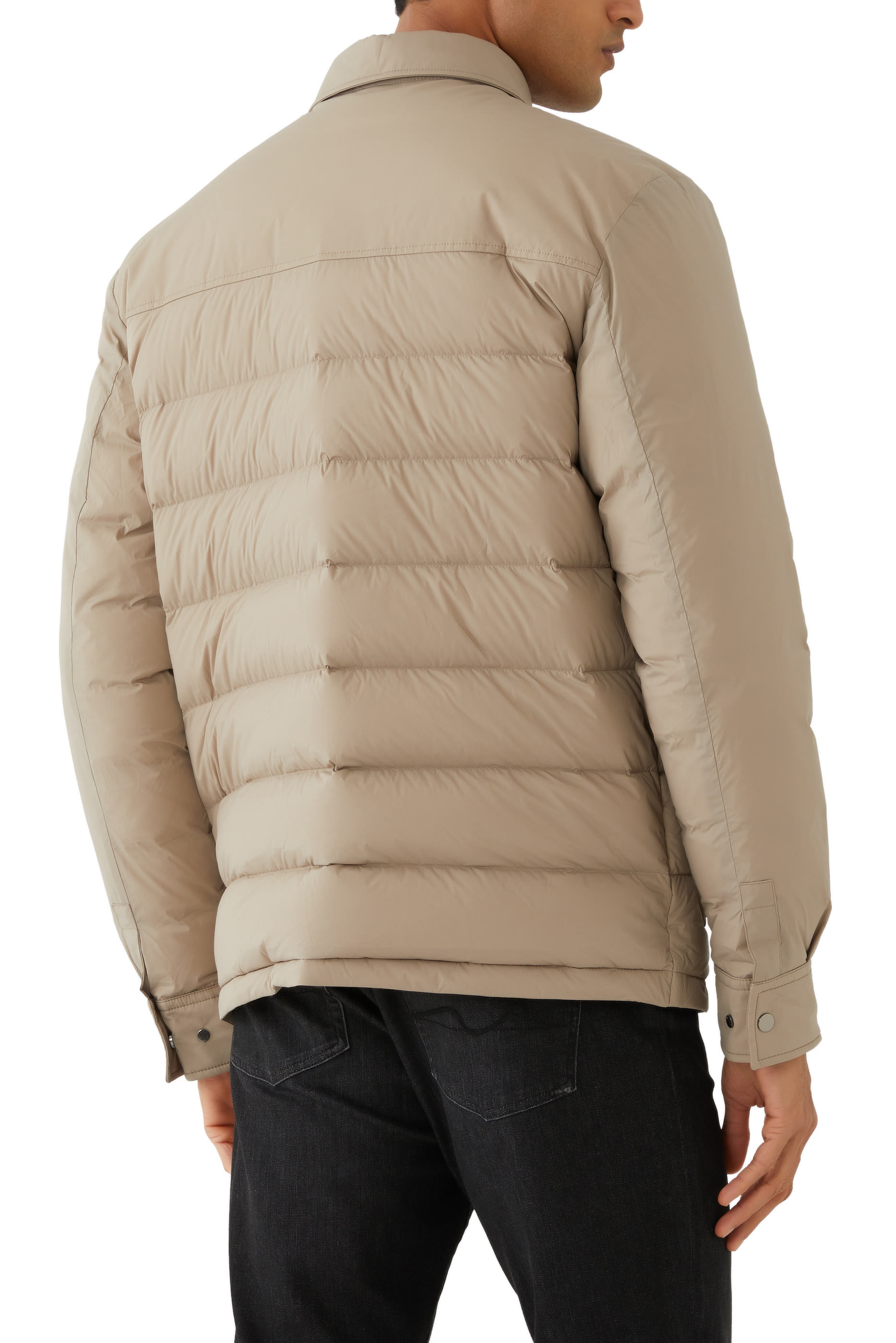 جاكيت باسيز بتصميم قميص