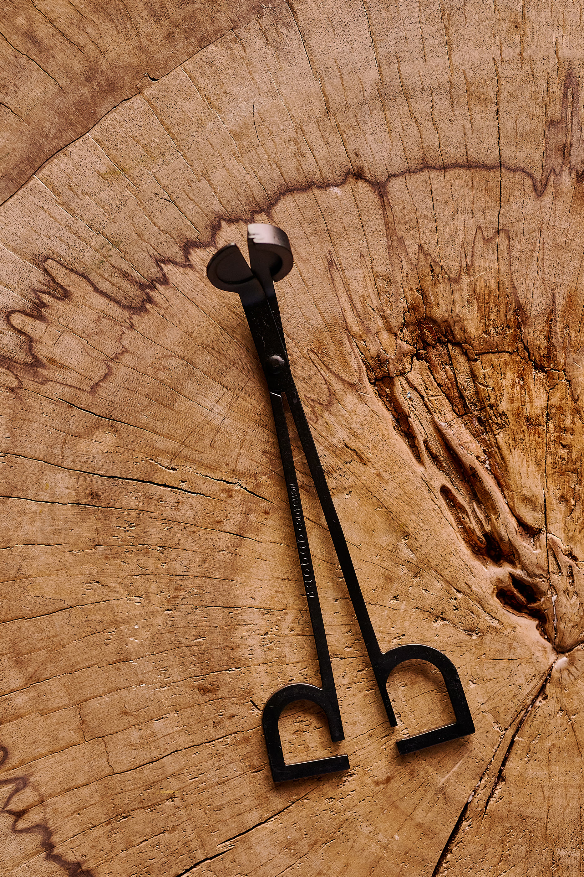 أداة تشذيب الفتيل بلون أسود