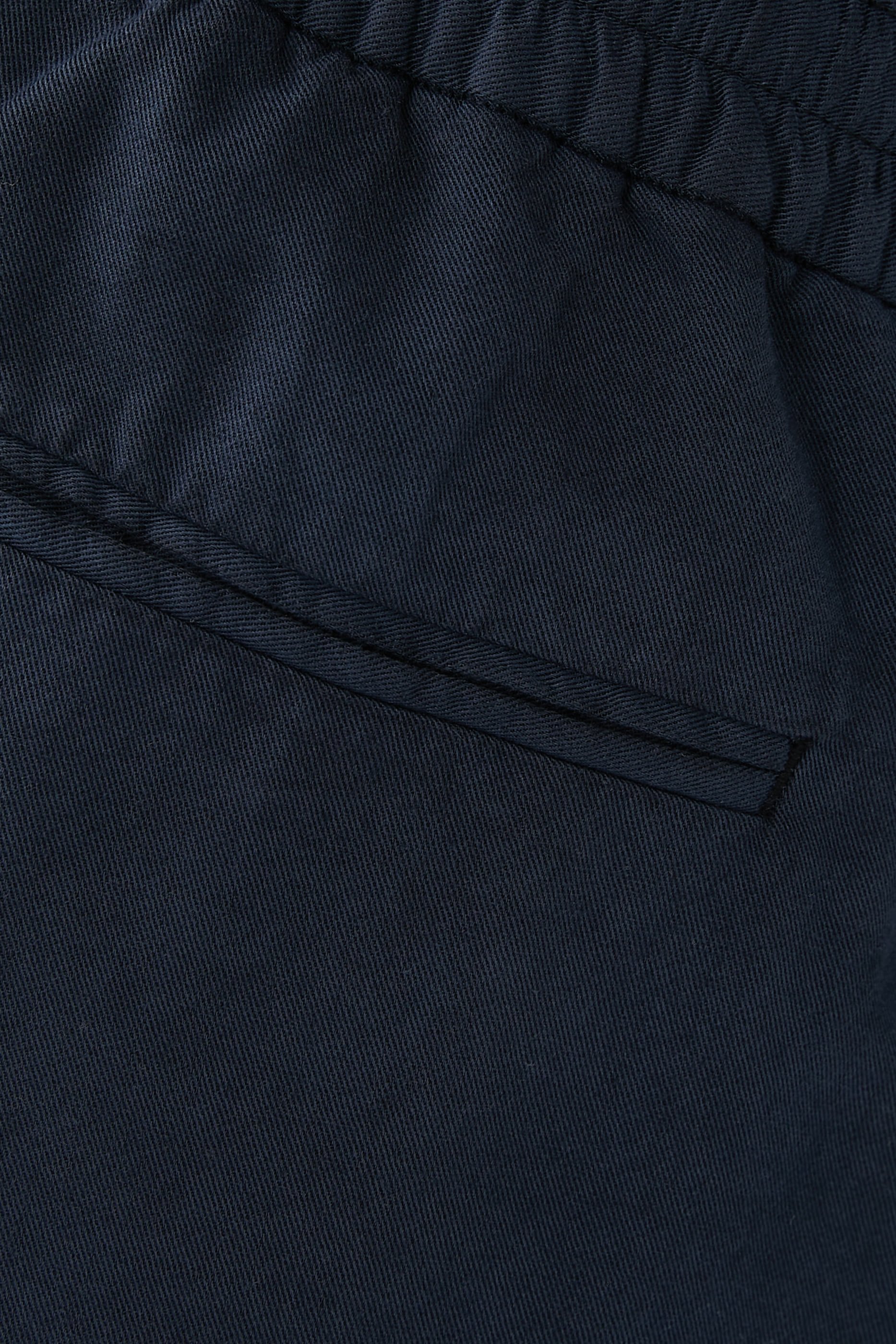 بنطال برباط تضييق