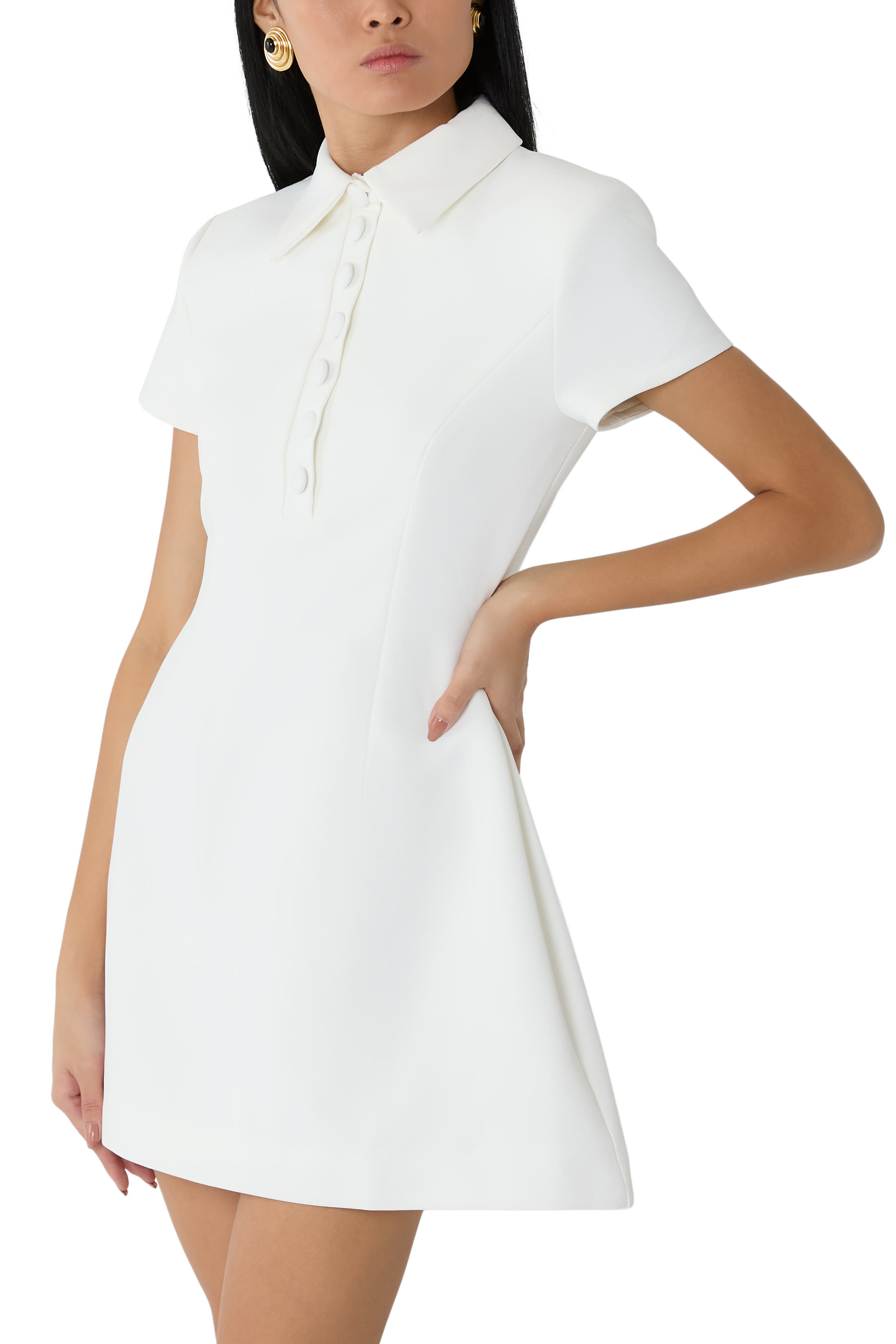 فستان قصير التميت ميوز بياقة وتنورة واسعة