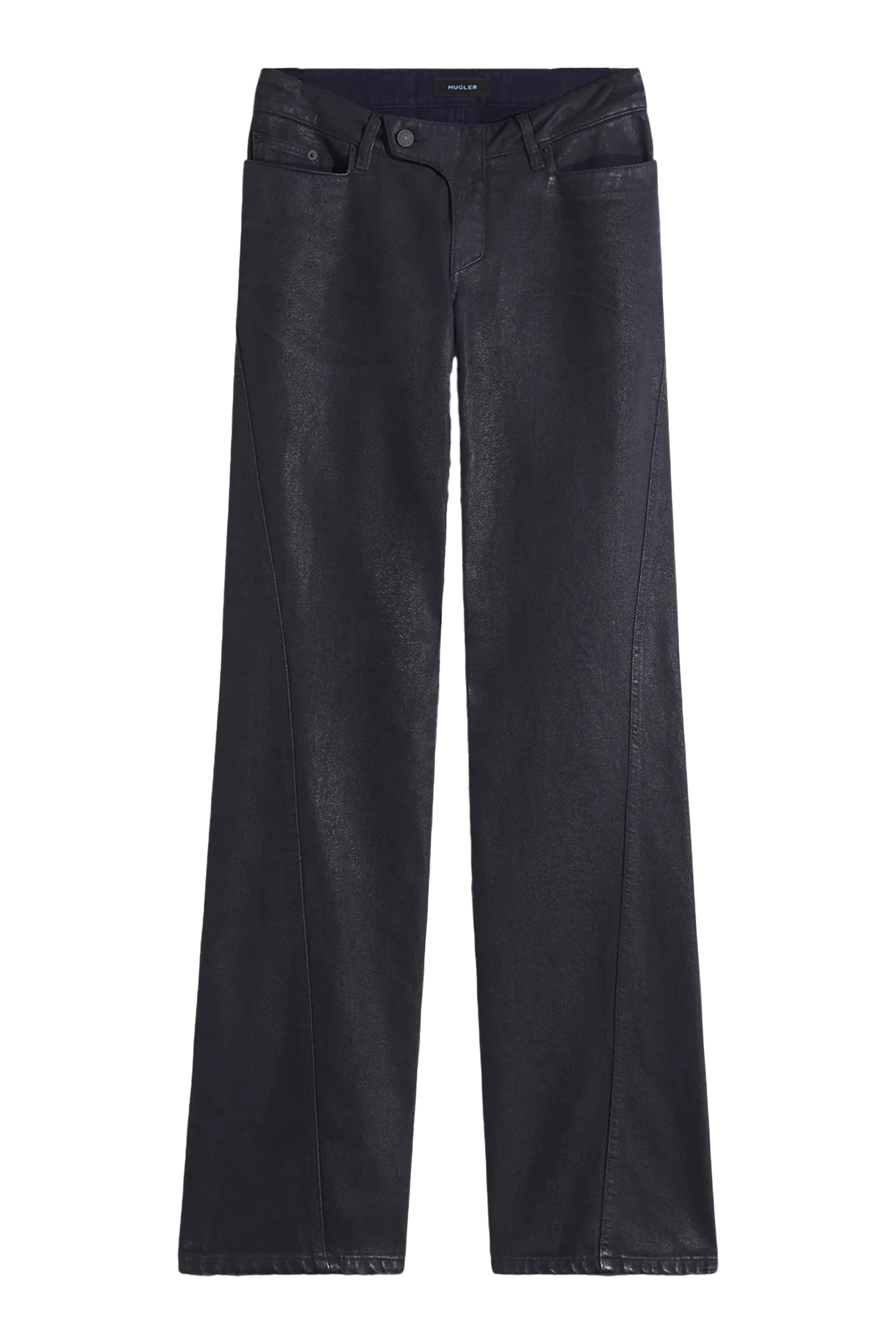 بنطال بقصة ساق مستقيمة