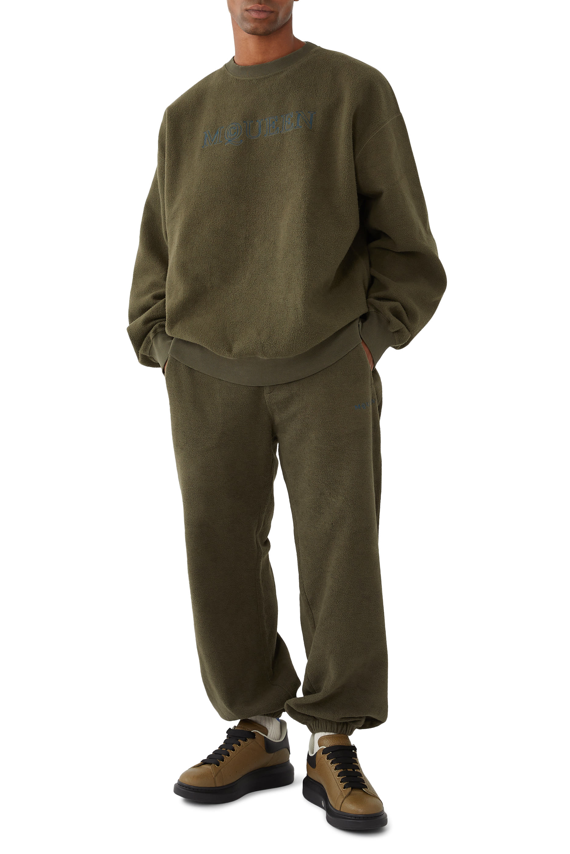 سويت شيرت بشعار الماركة