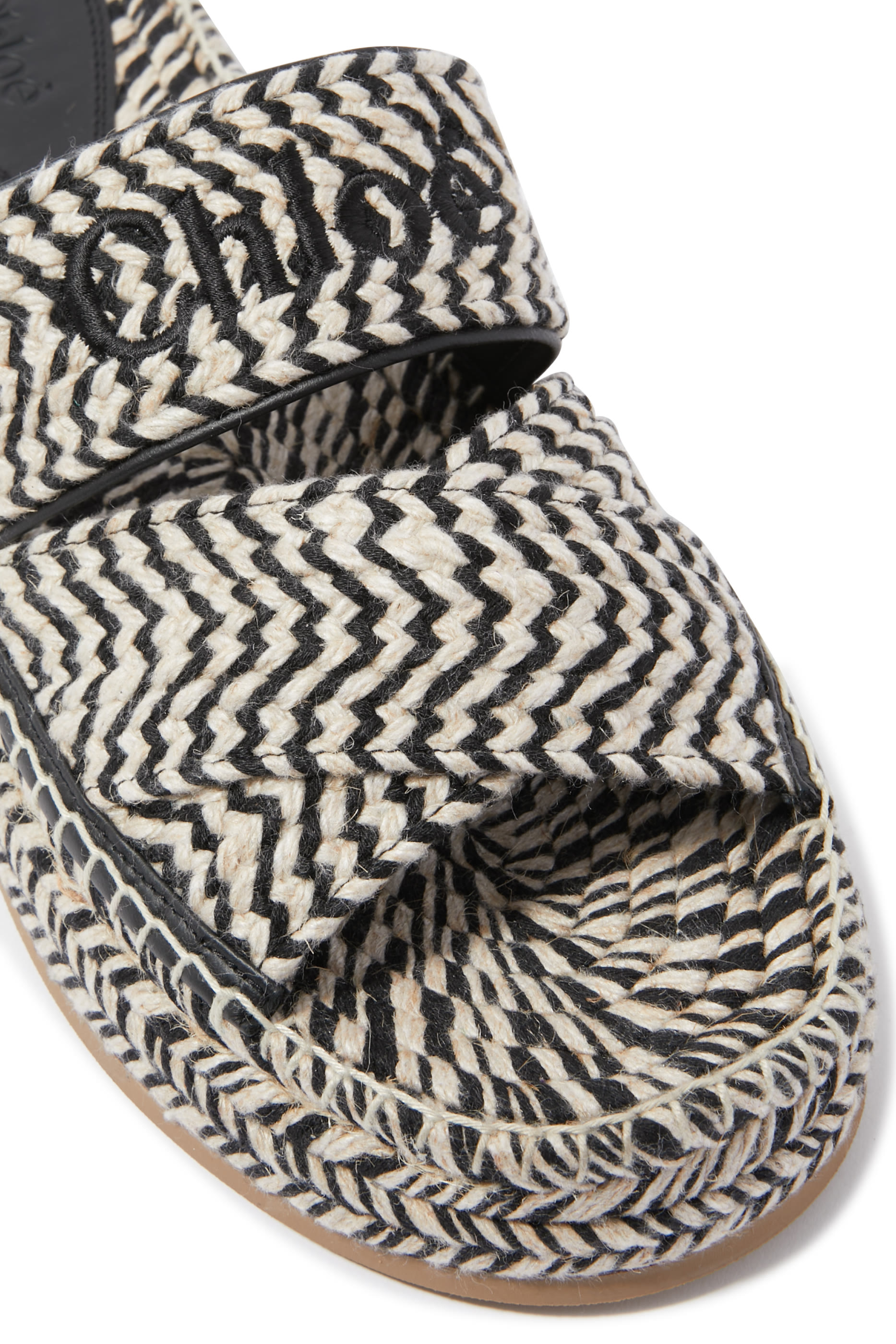 حذاء خفيف ميلا