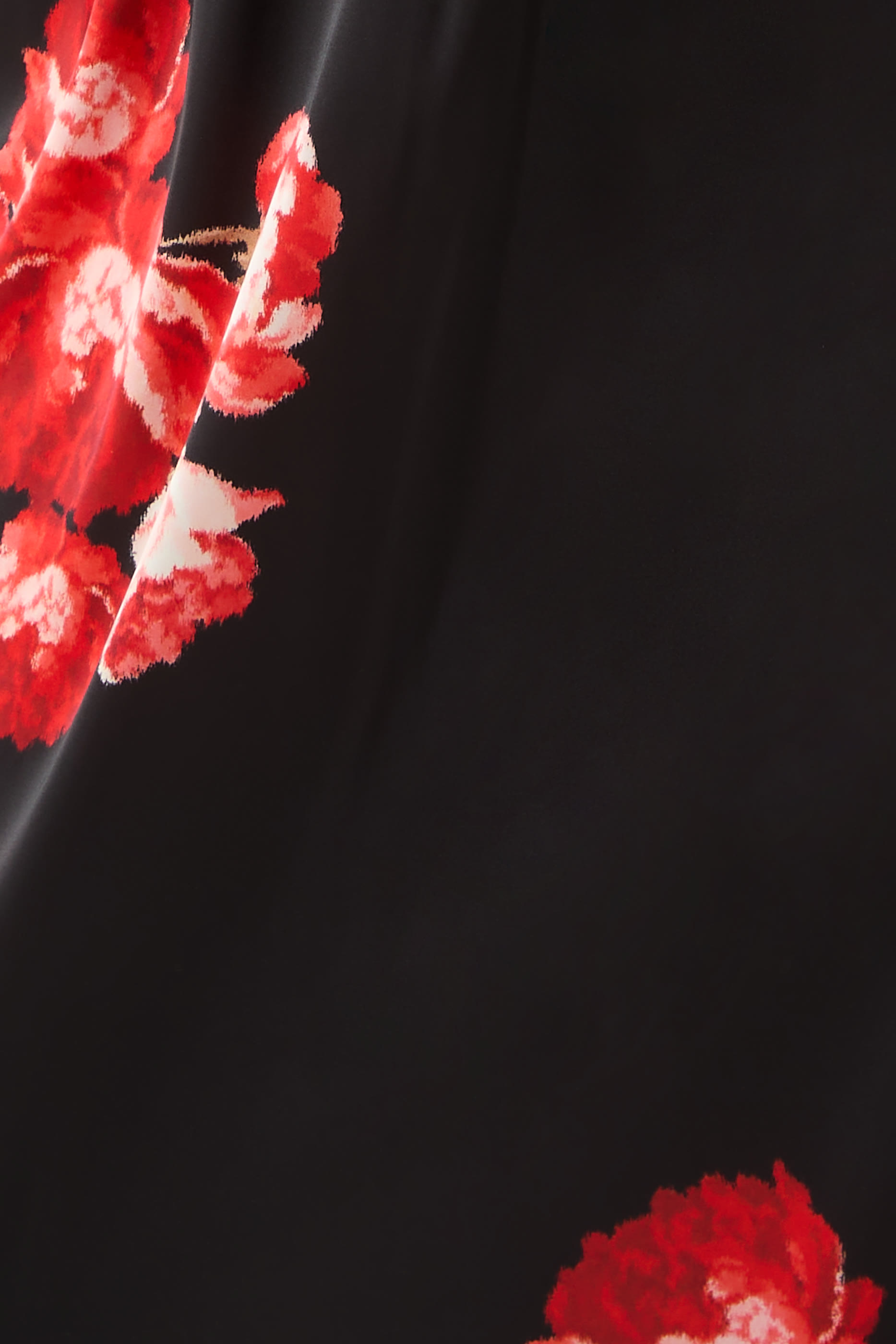 تنورة بخصر مكشكش ونقشة زهور توليب