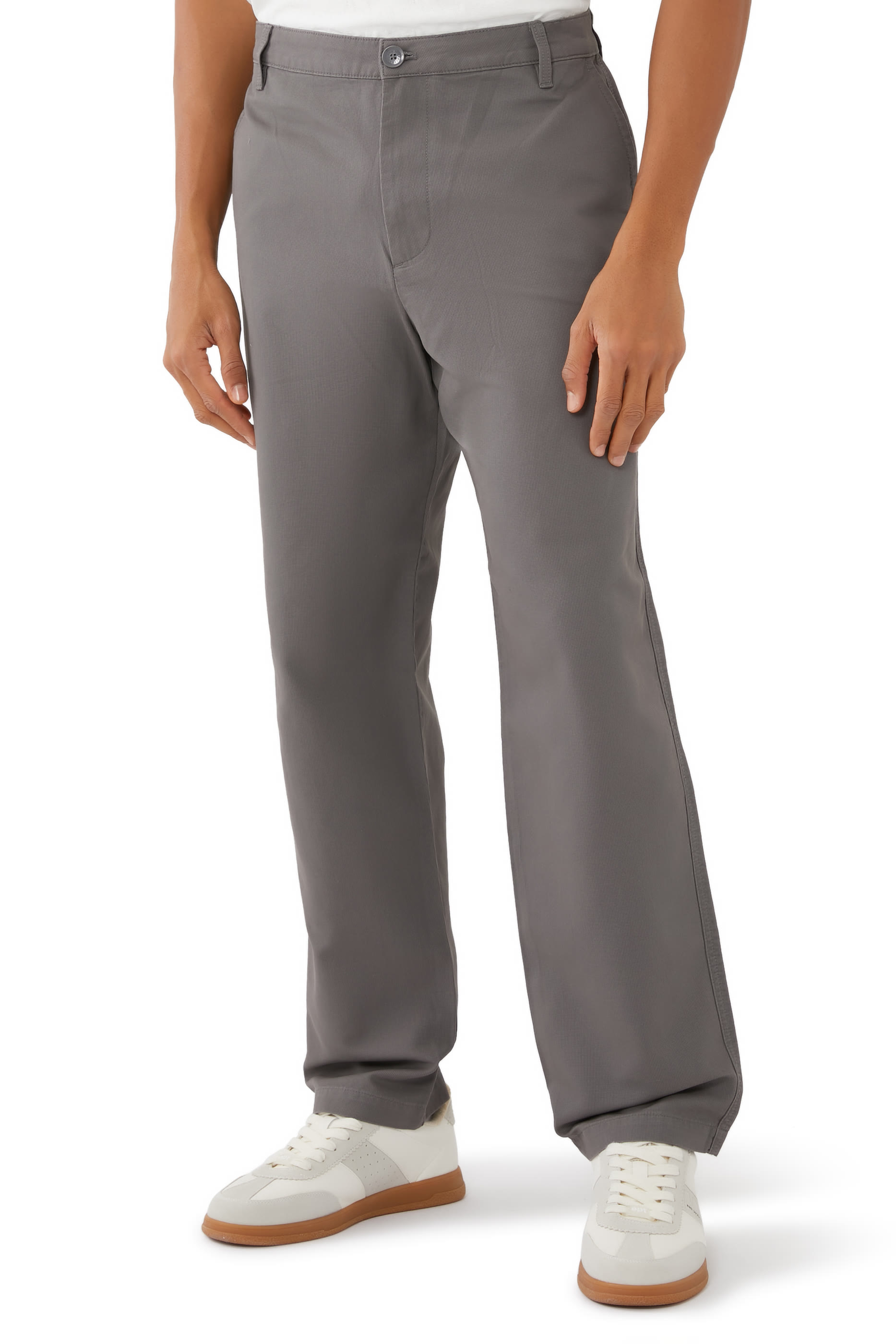 بنطال رسمي بنقشة مربعات وشعار الماركة