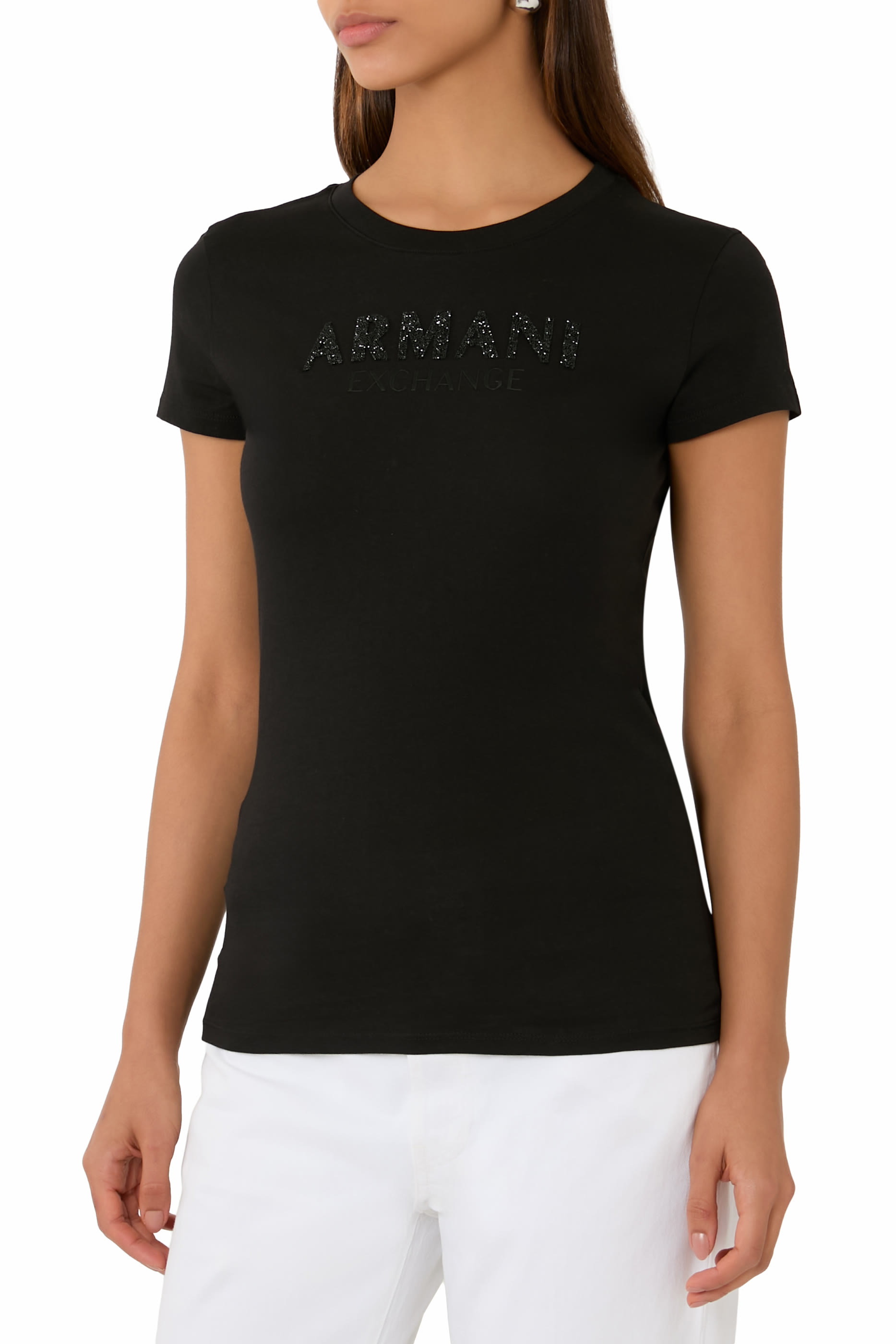 تيشيرت بقصة ضيقة بشعار الماركة قطن