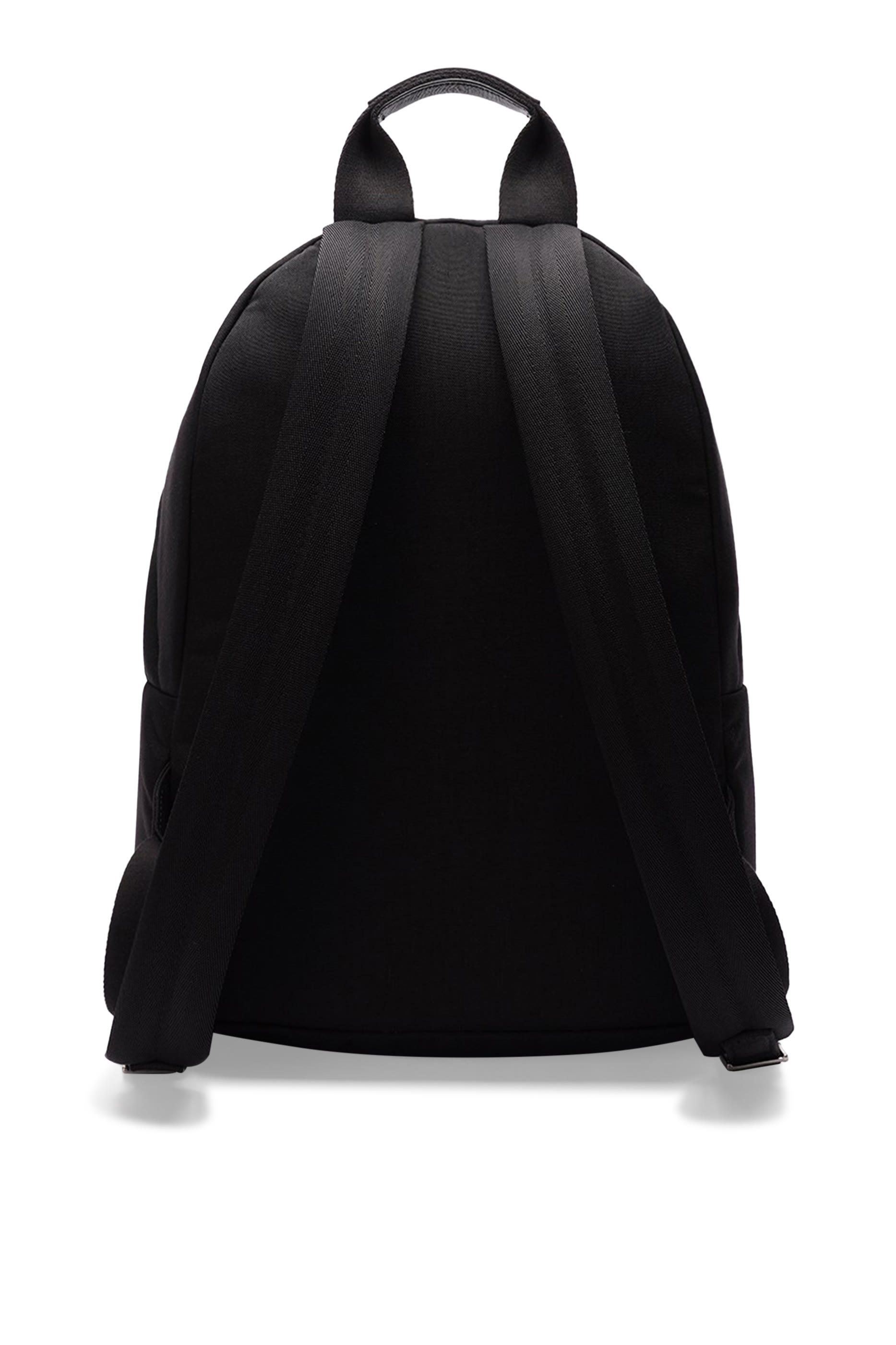 حقيبة ظهر مزينة بشعار الماركة